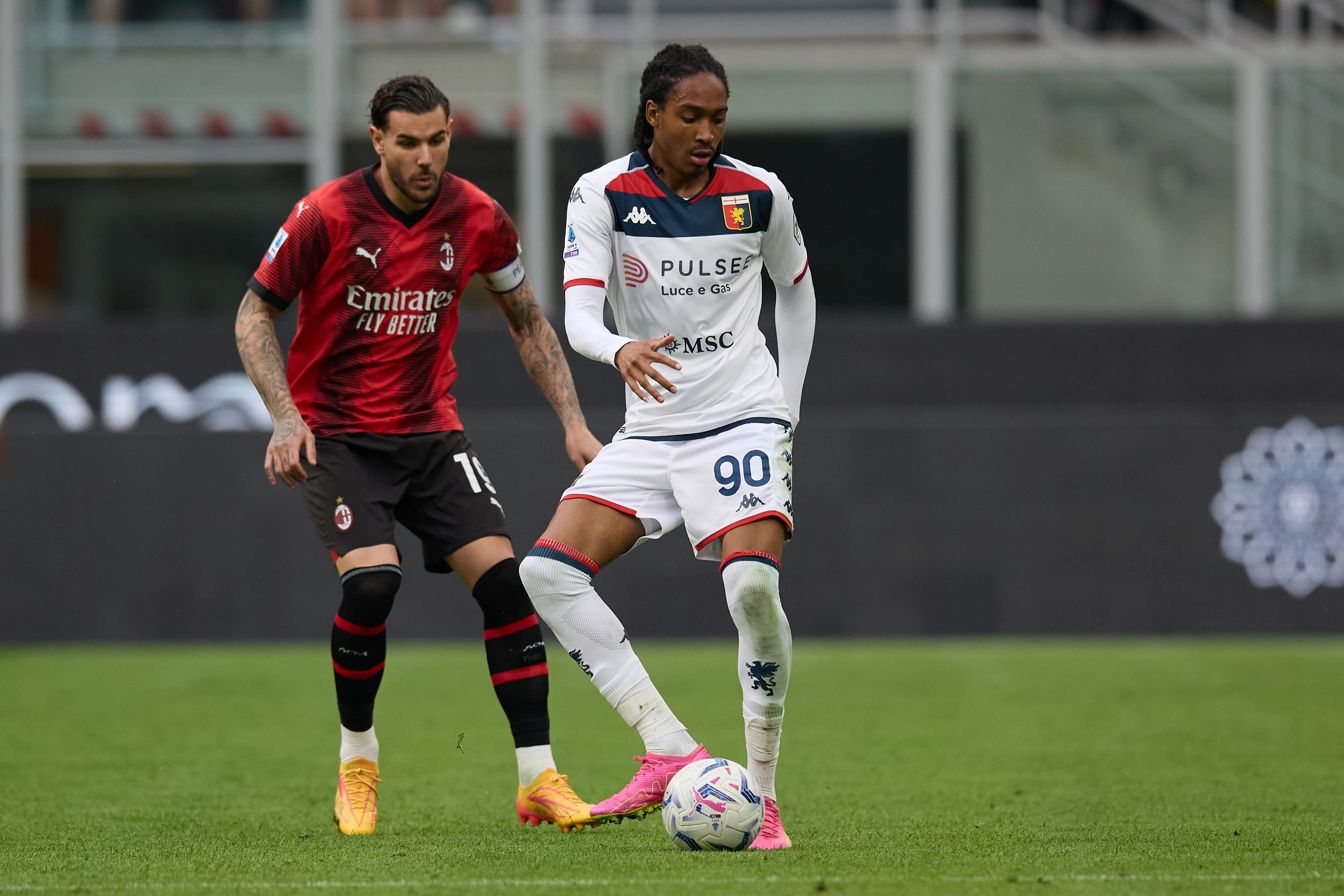 Milan held to thrilling draw by Genoa