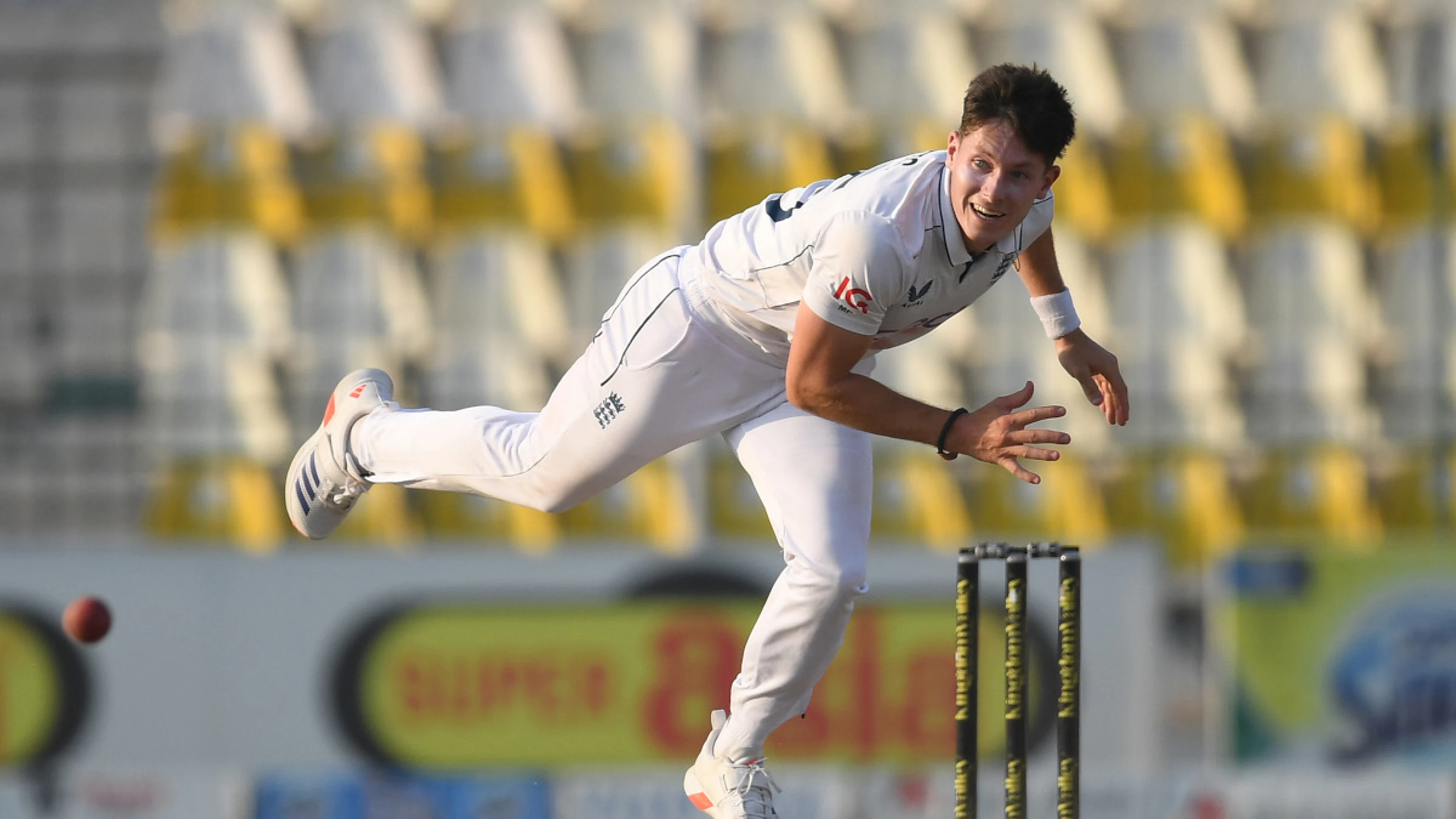 Potts replaces Woakes for third NZ test as England keep building