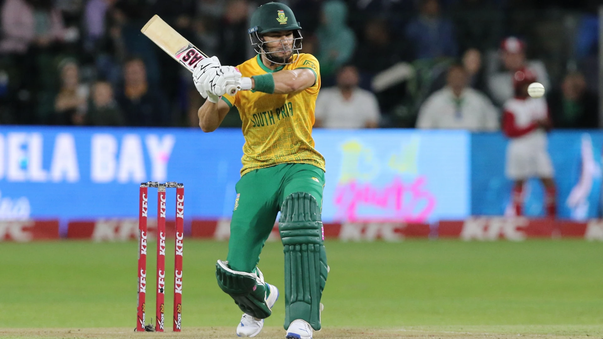 South Africa win toss and bat against Pakistan in first T20I