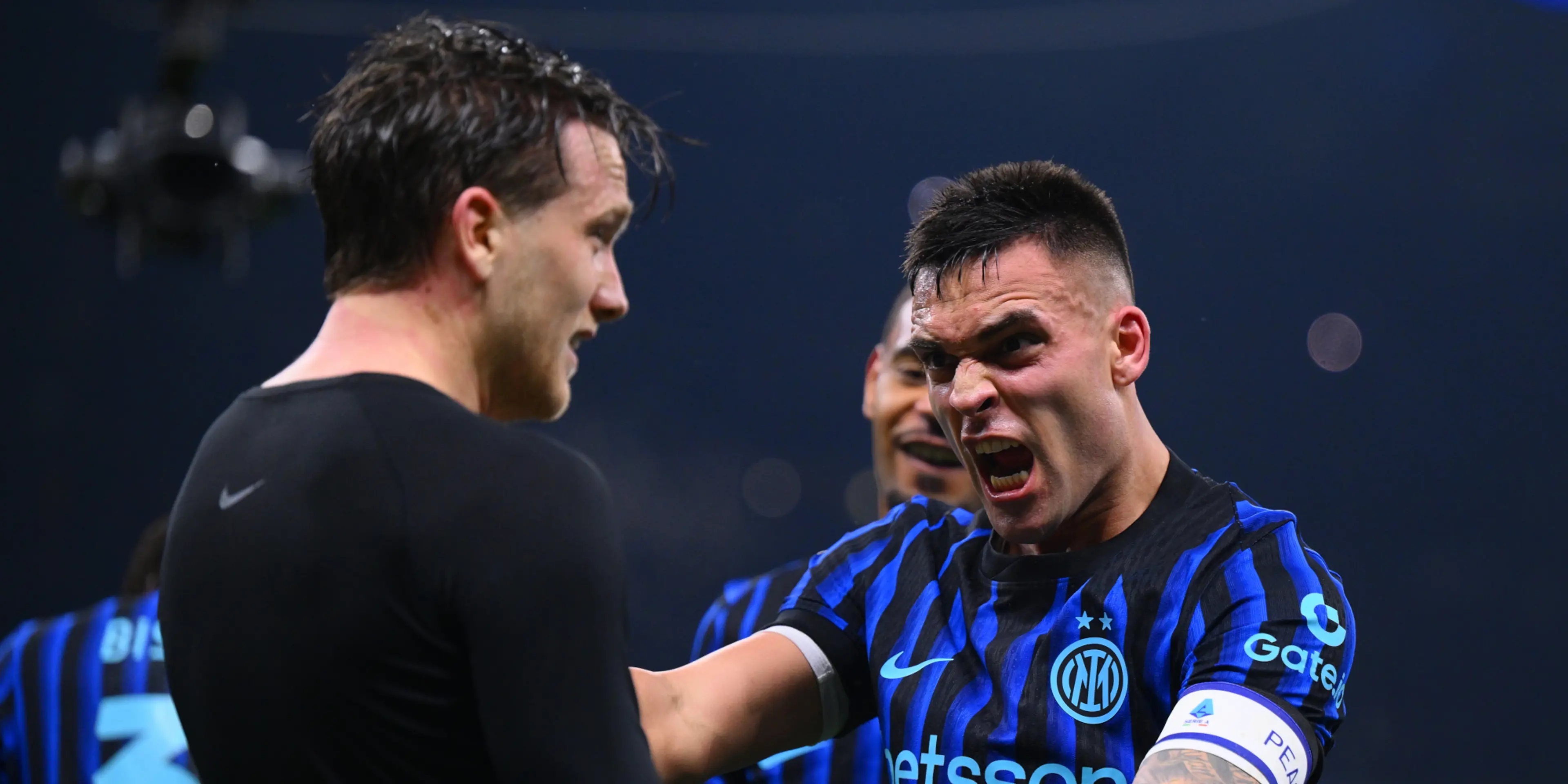 Last-gasp Zielinski effort keeps Inter at Serie A summit