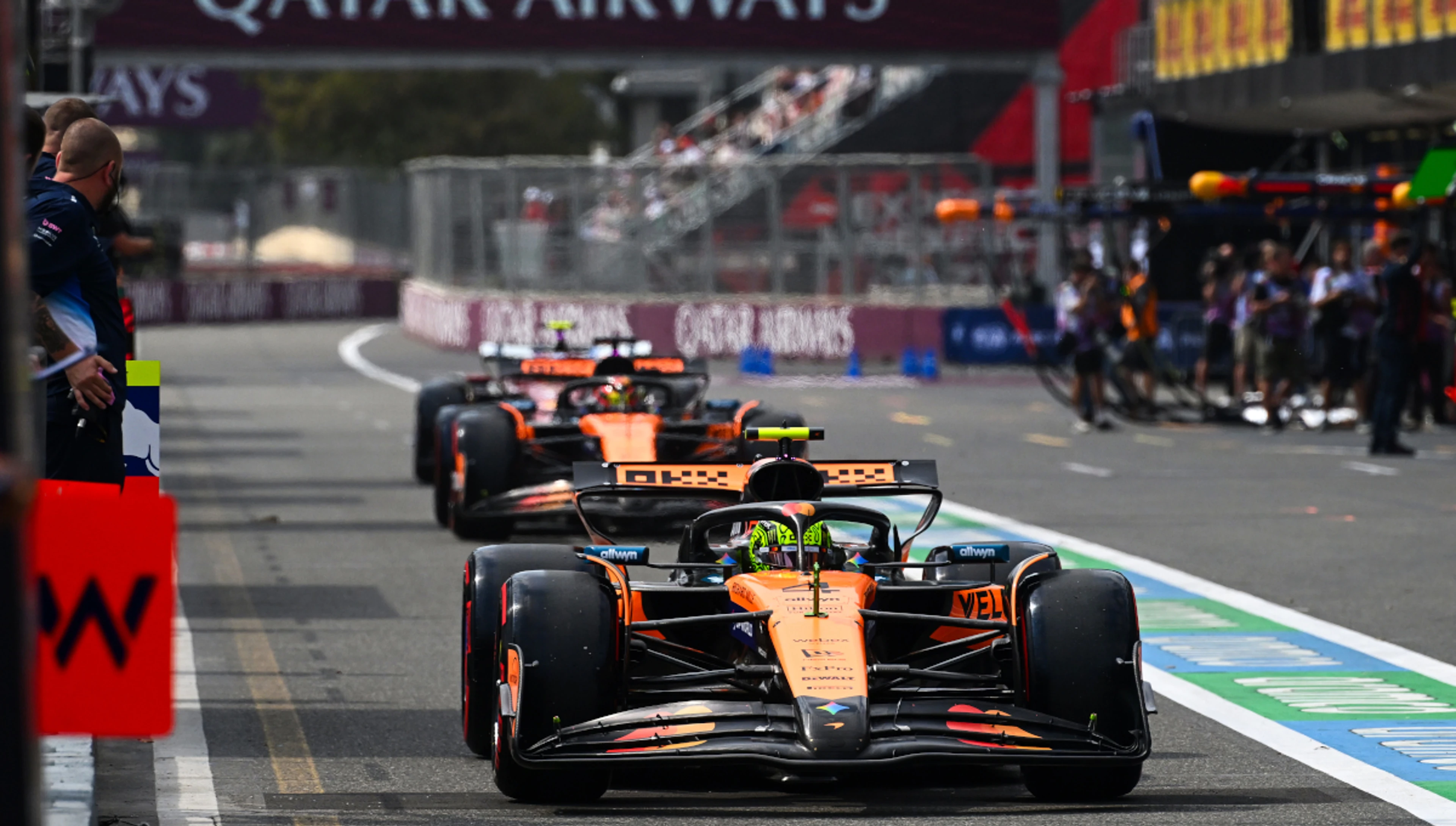 Norris on top ahead of Piastri in opening Baku practice