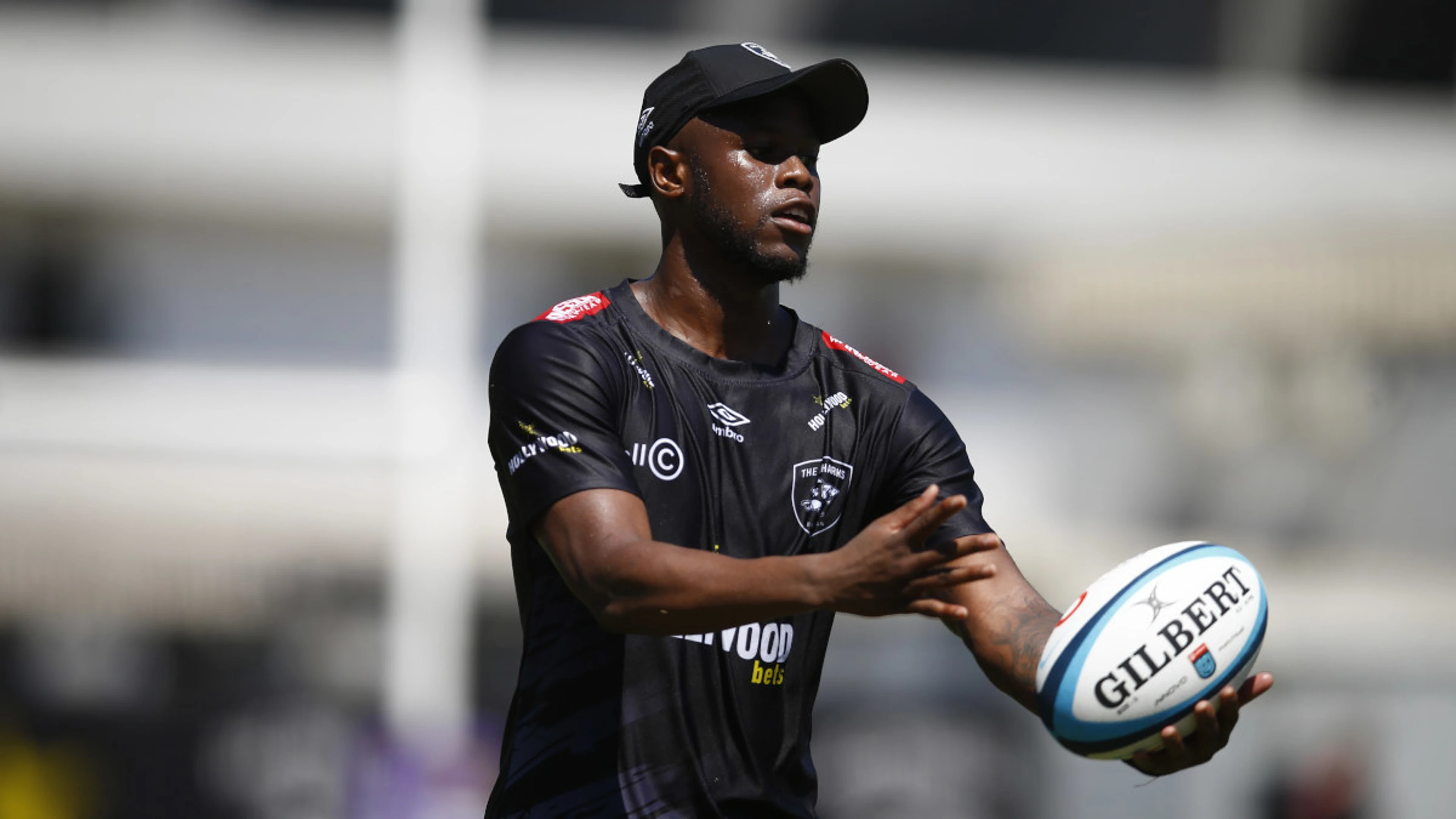 Etzebeth, Fassi and Am return to Sharks squad for tour