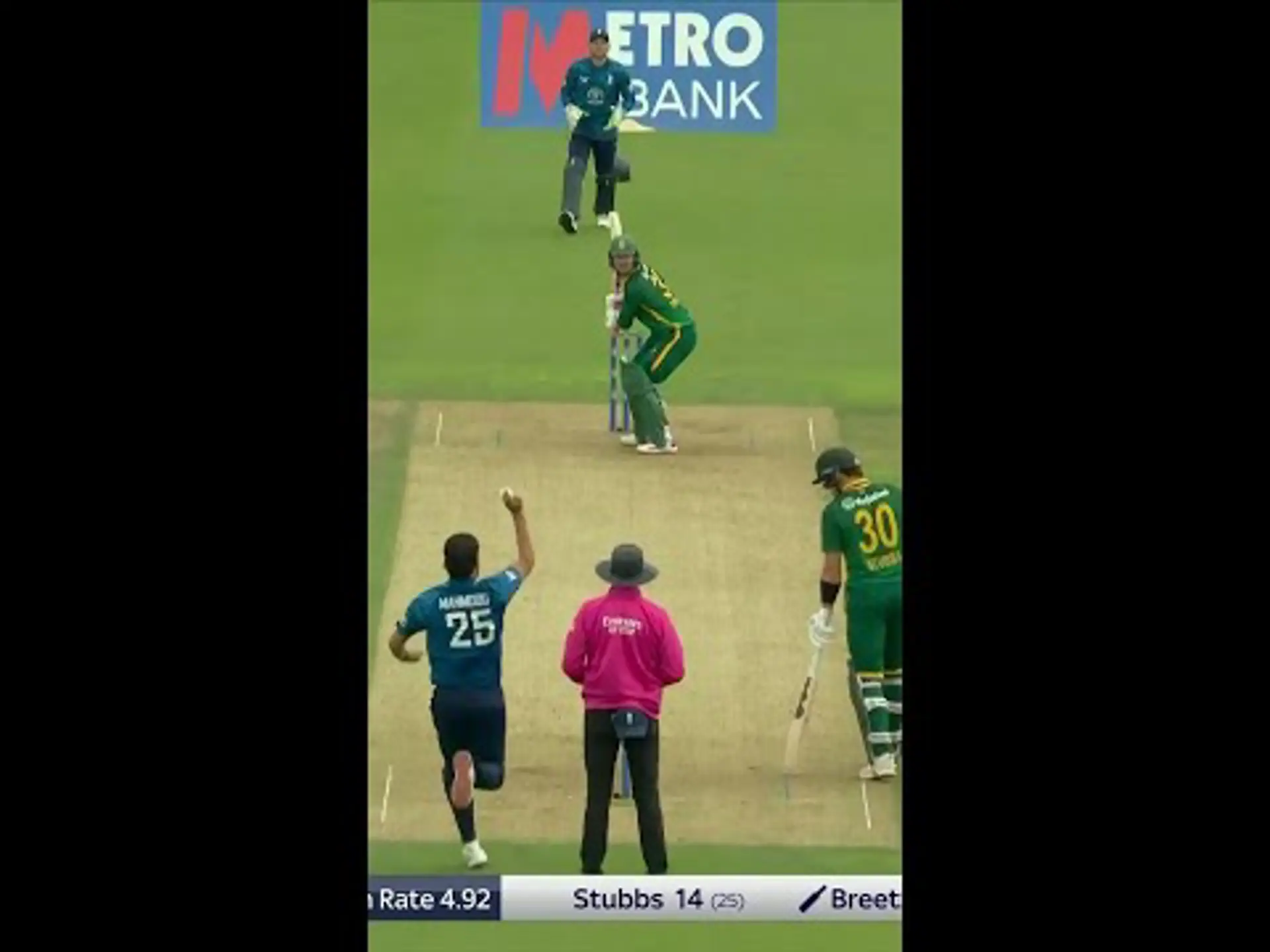 Record-Breaker Breetzke Stuns England at Lord’s!