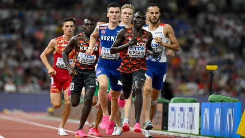 Kenya's Kipsang comes close in thrilling 1 500m final