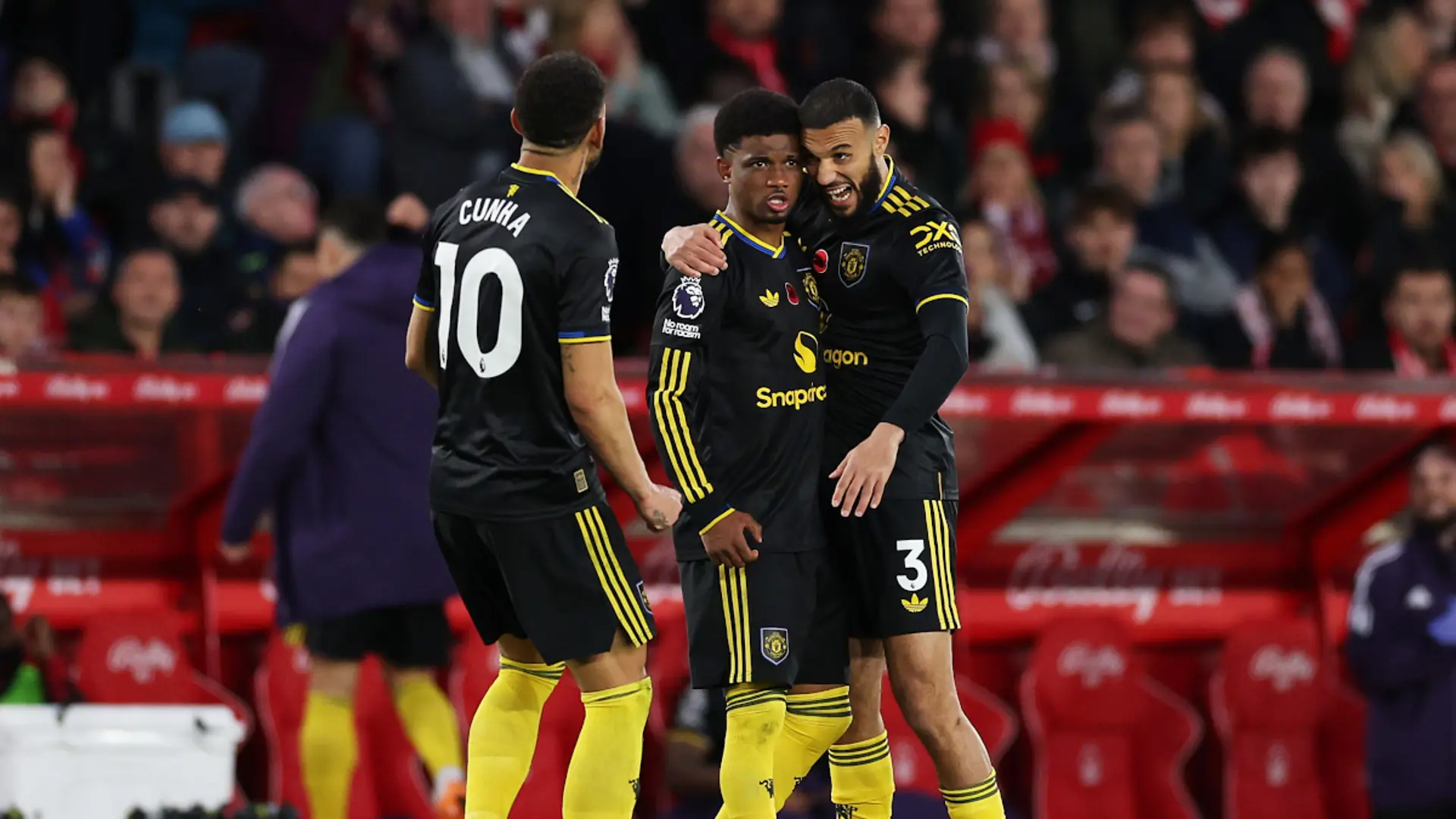 Stunning Diallo volley earns Man Utd battling point at Forest