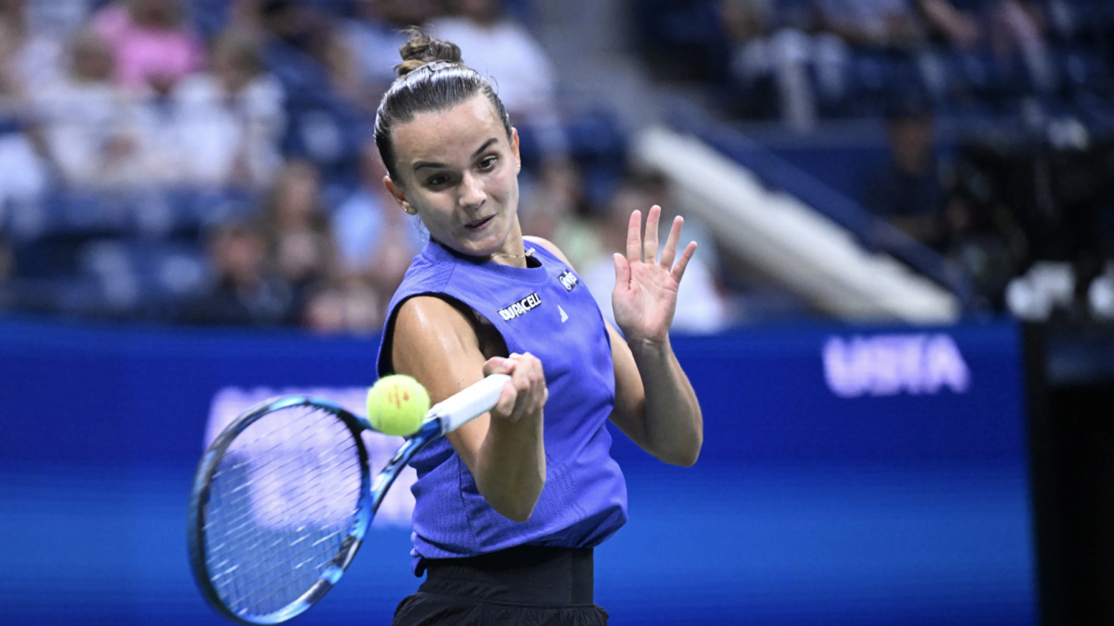 Burel bageled but fights back to beat former champion Stephens