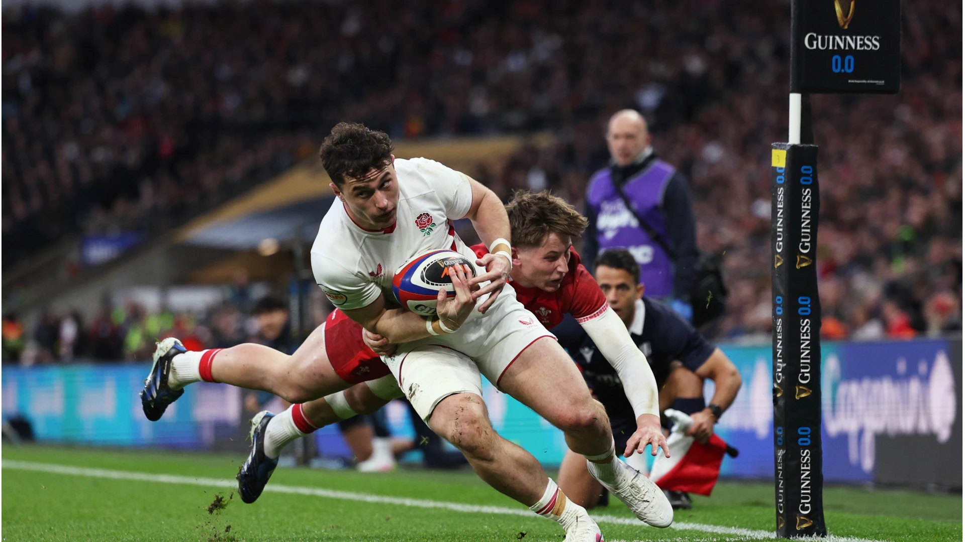 Arundell hat-trick inspires England thrashing of Wales in Six Nations