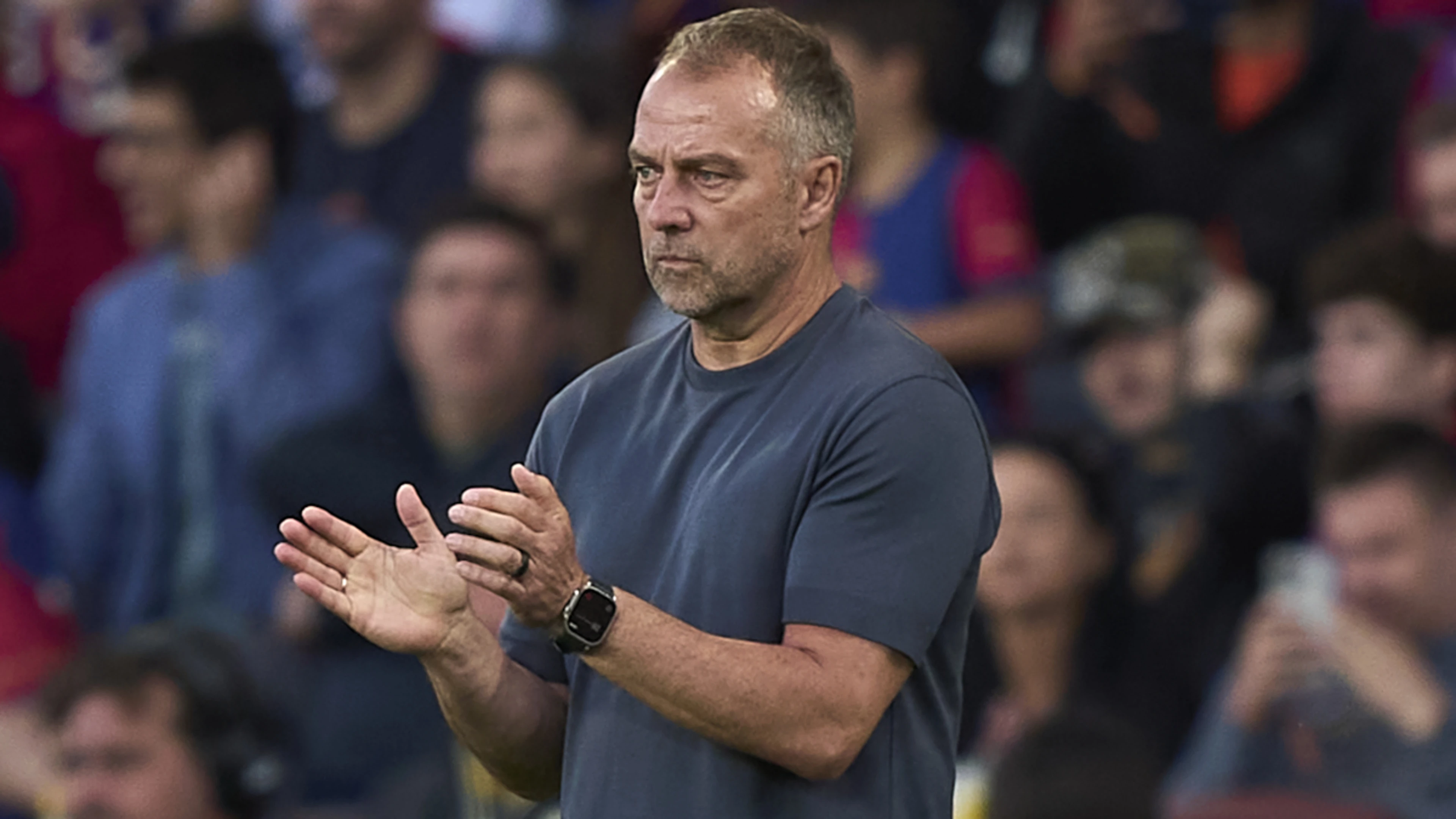 Barcelona extend coach Flick's contract to 2027
