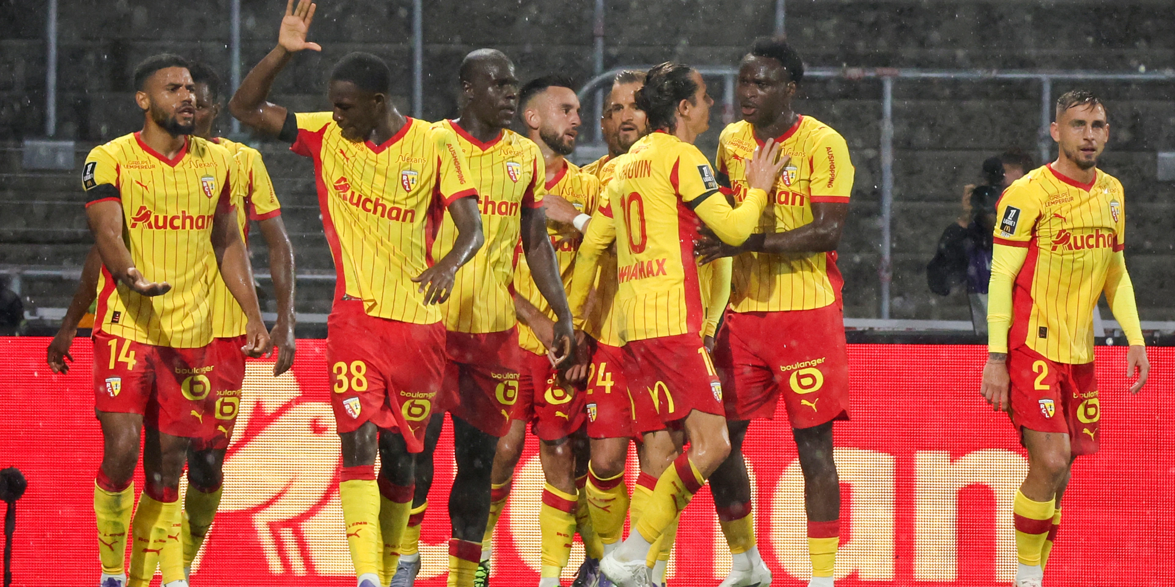 Ligue 1 leaders Lens still waiting for PSG title charge