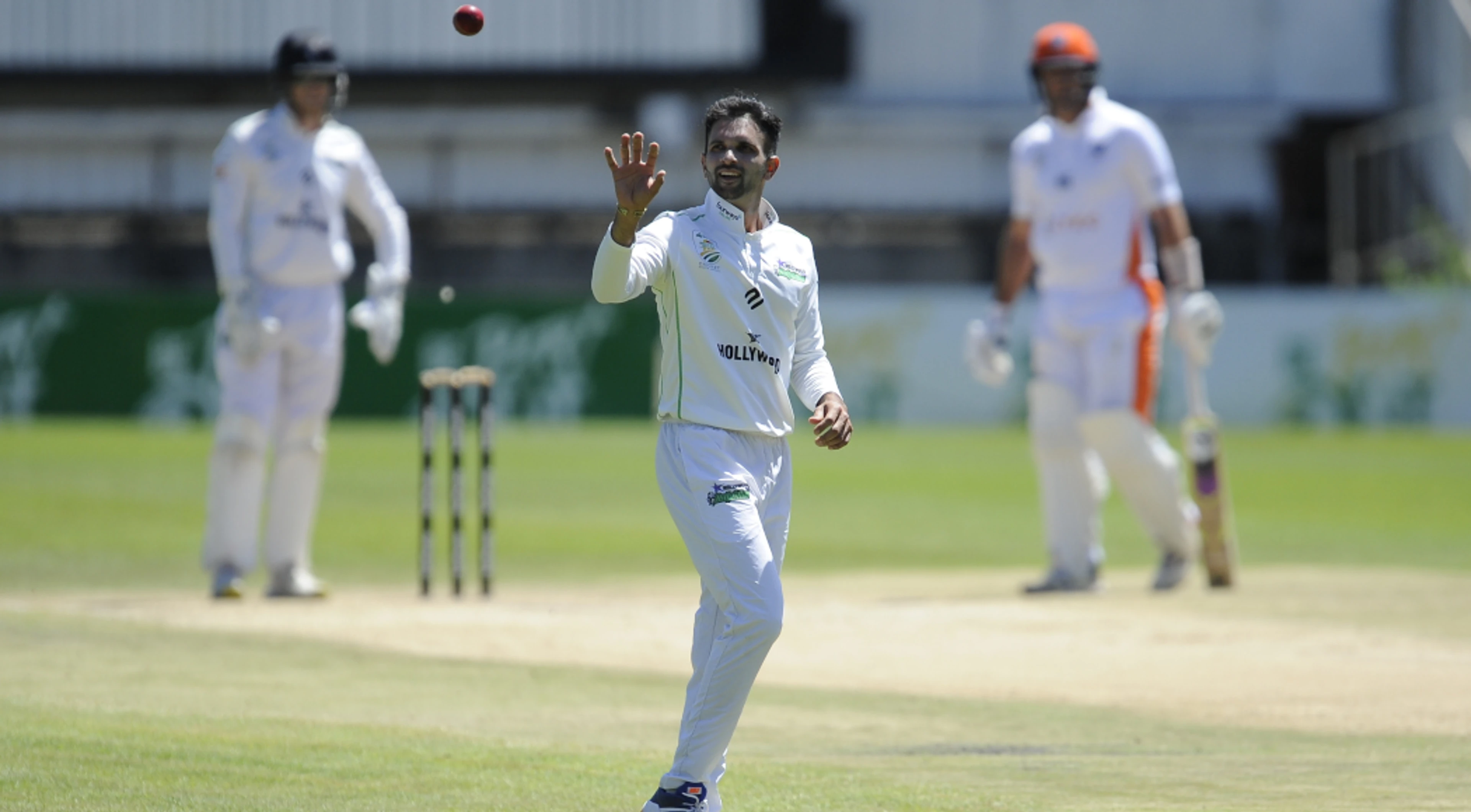 Day 2 wrap: Maharaj’s five-wicket haul undermines Knights, Qeshile ton boosts Warriors