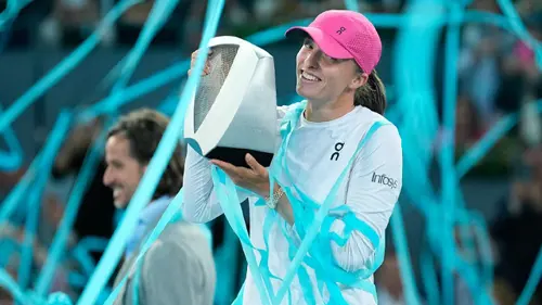 Iga Swiatek v Aryna Sabalenka | Mutua Madrid Open | Final | Highlights | WTA 1000