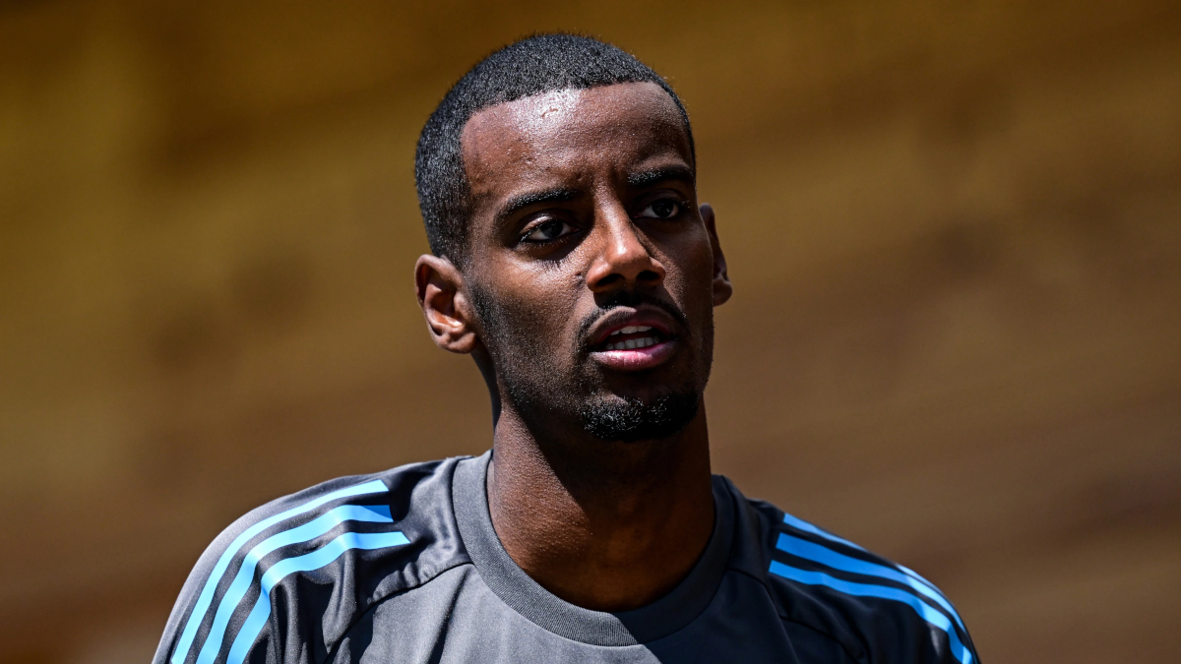 Isak accuses Newcastle of breaking promises amid Liverpool interest