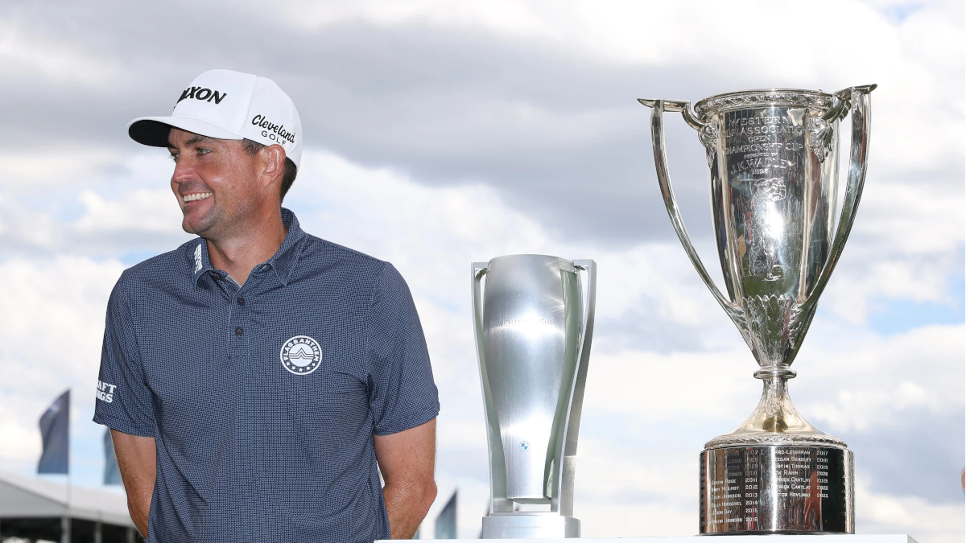 Bradley captures BMW title, leaps to fourth in FedEx Cup race