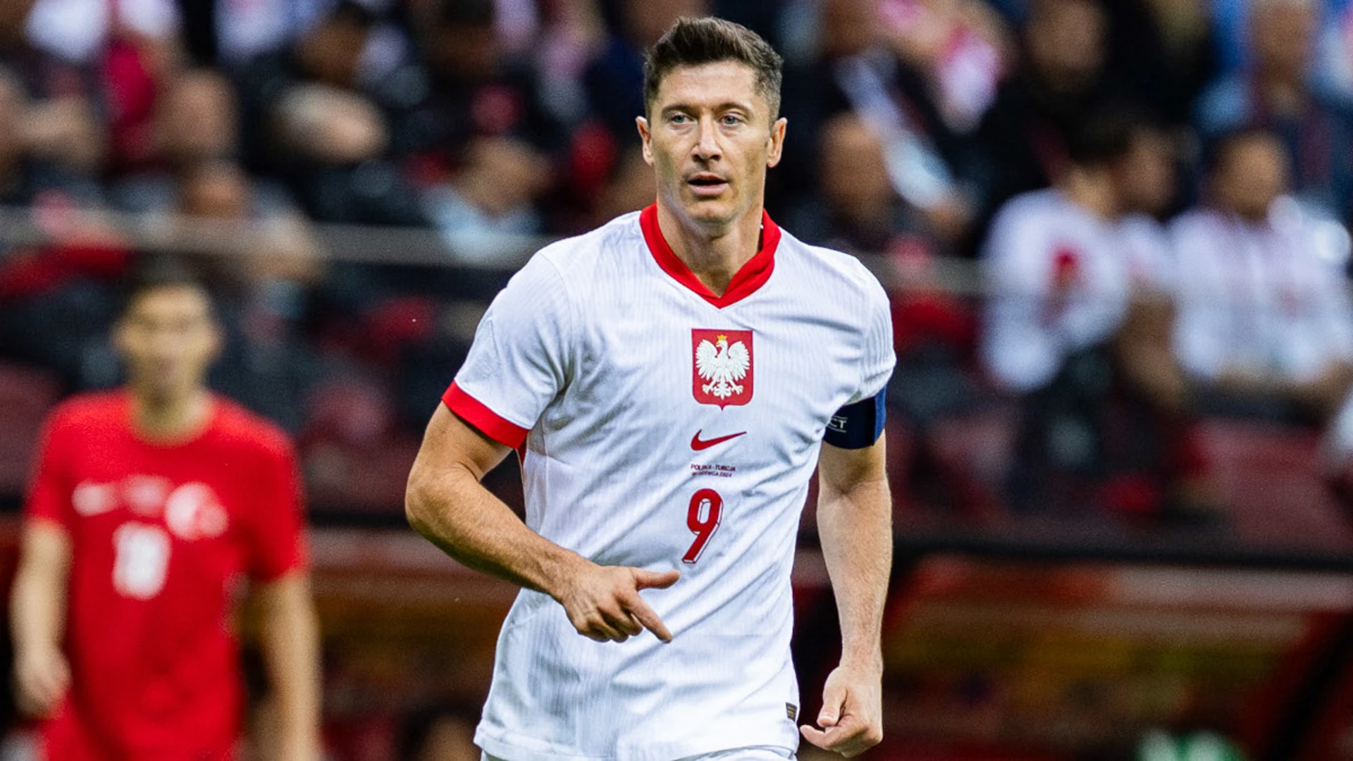 Lewandowski not yet ready to retire from Poland team