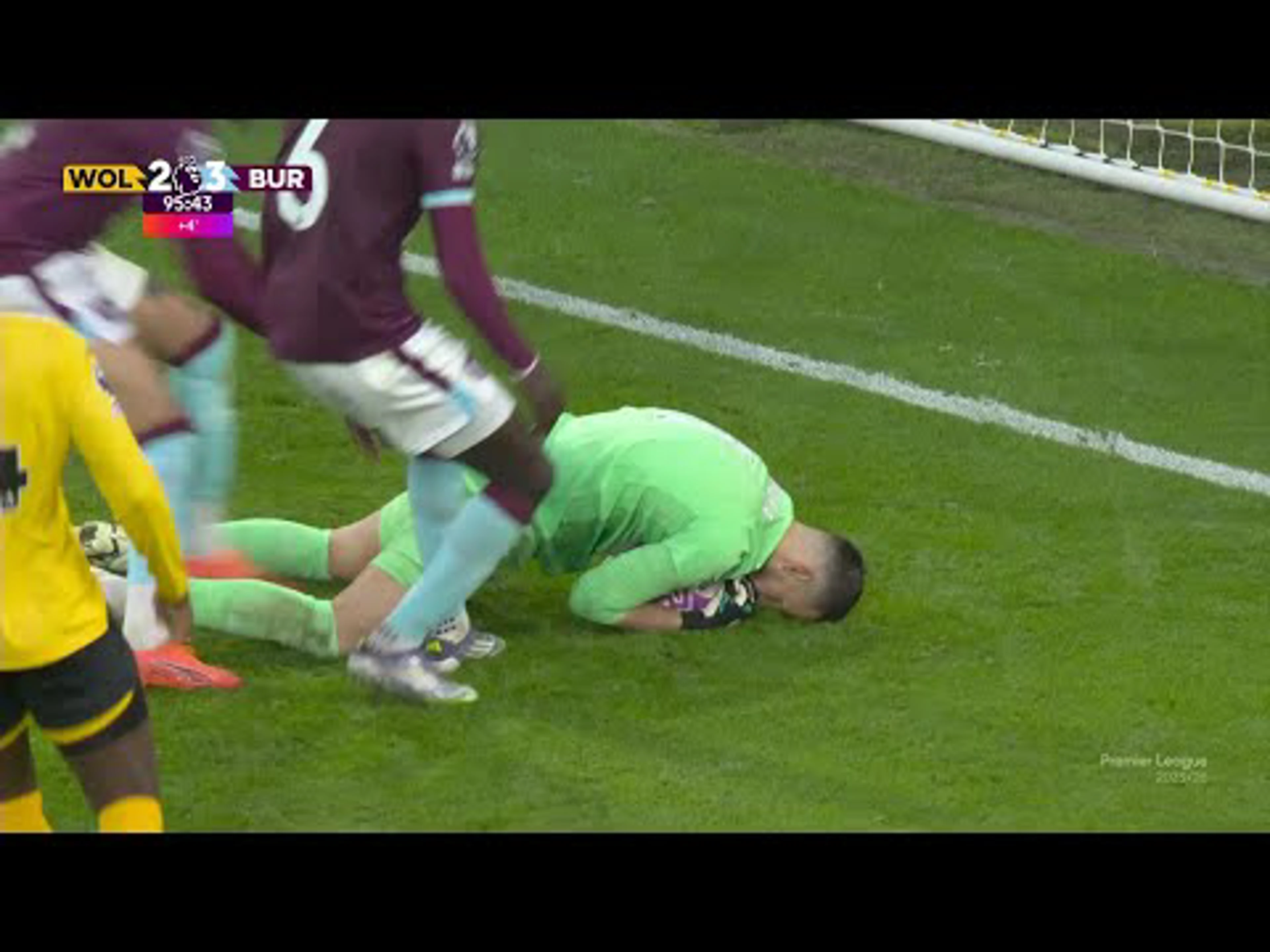 Martin Dúbravka | 96ᵗʰ Minute Spectacular Gk Save v Wolverhampton