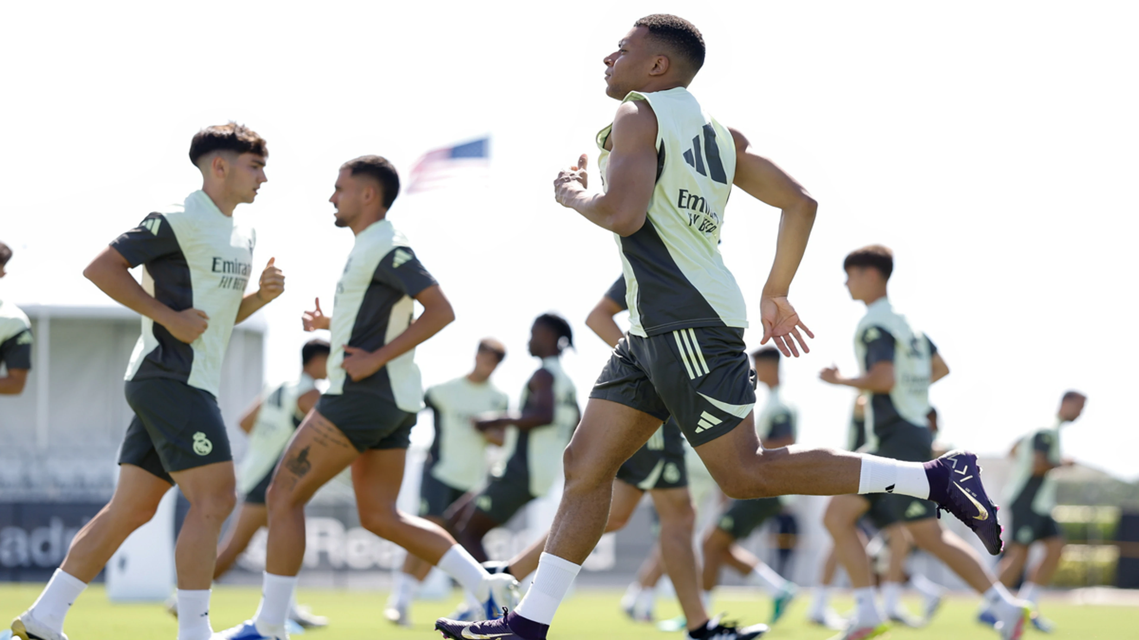 Real Madrid's Mbappe discharged from hospital after gastroenteritis