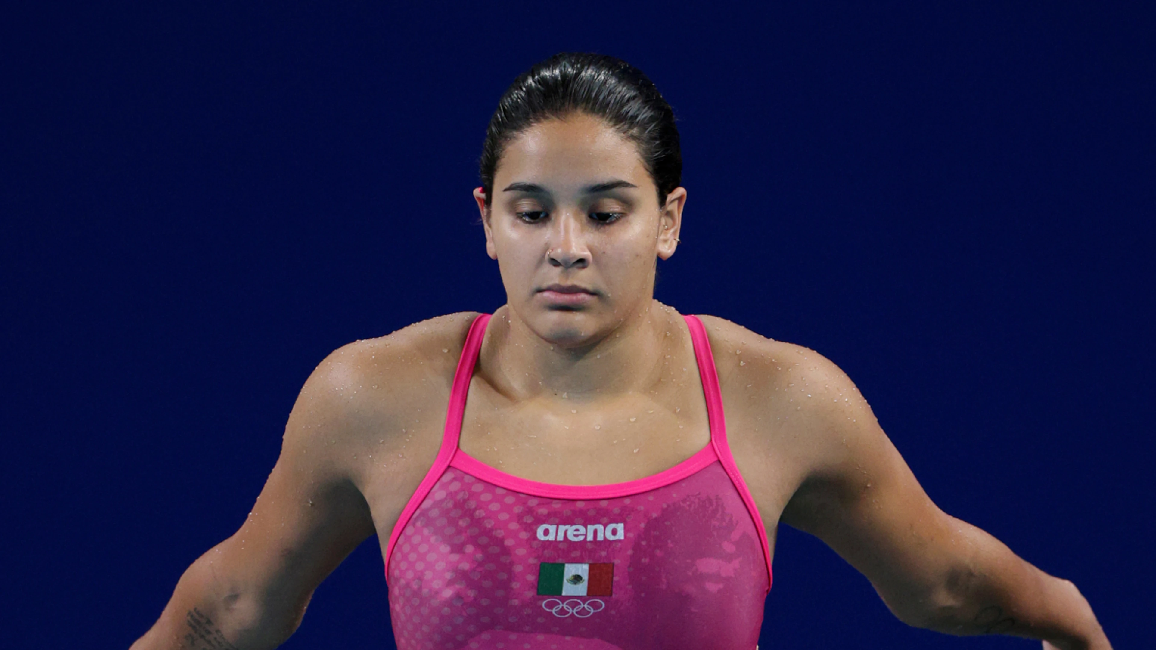 Mexico's Vazquez blames crowd noise for failed dive