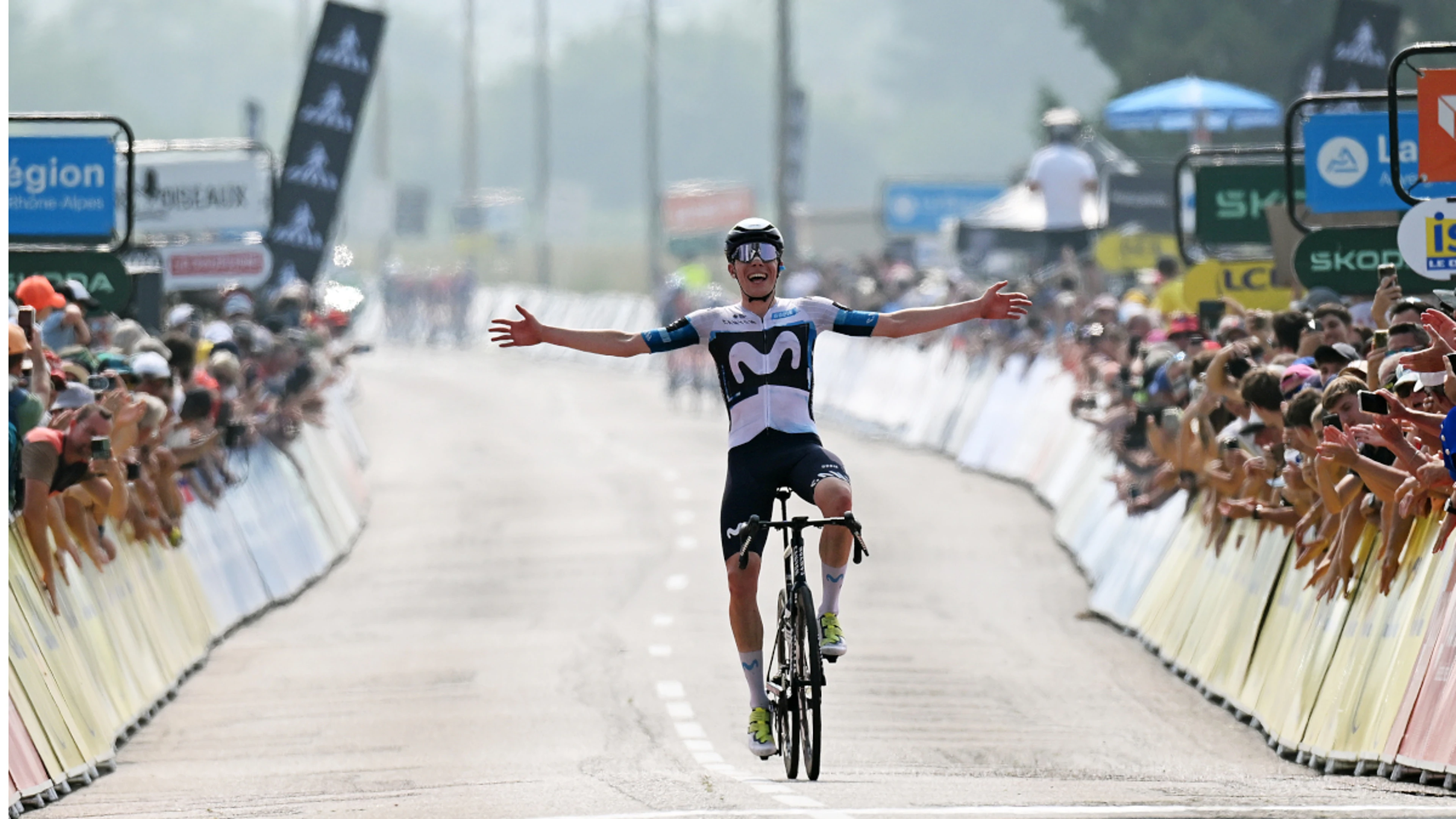 Romeo wins Dauphine third stage to take yellow