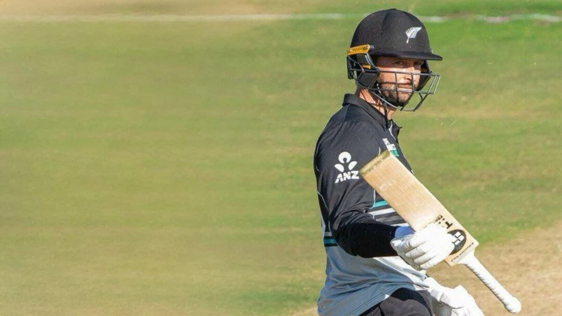 Henry, Conway take New Zealand to easy T20 win over Zimbabwe