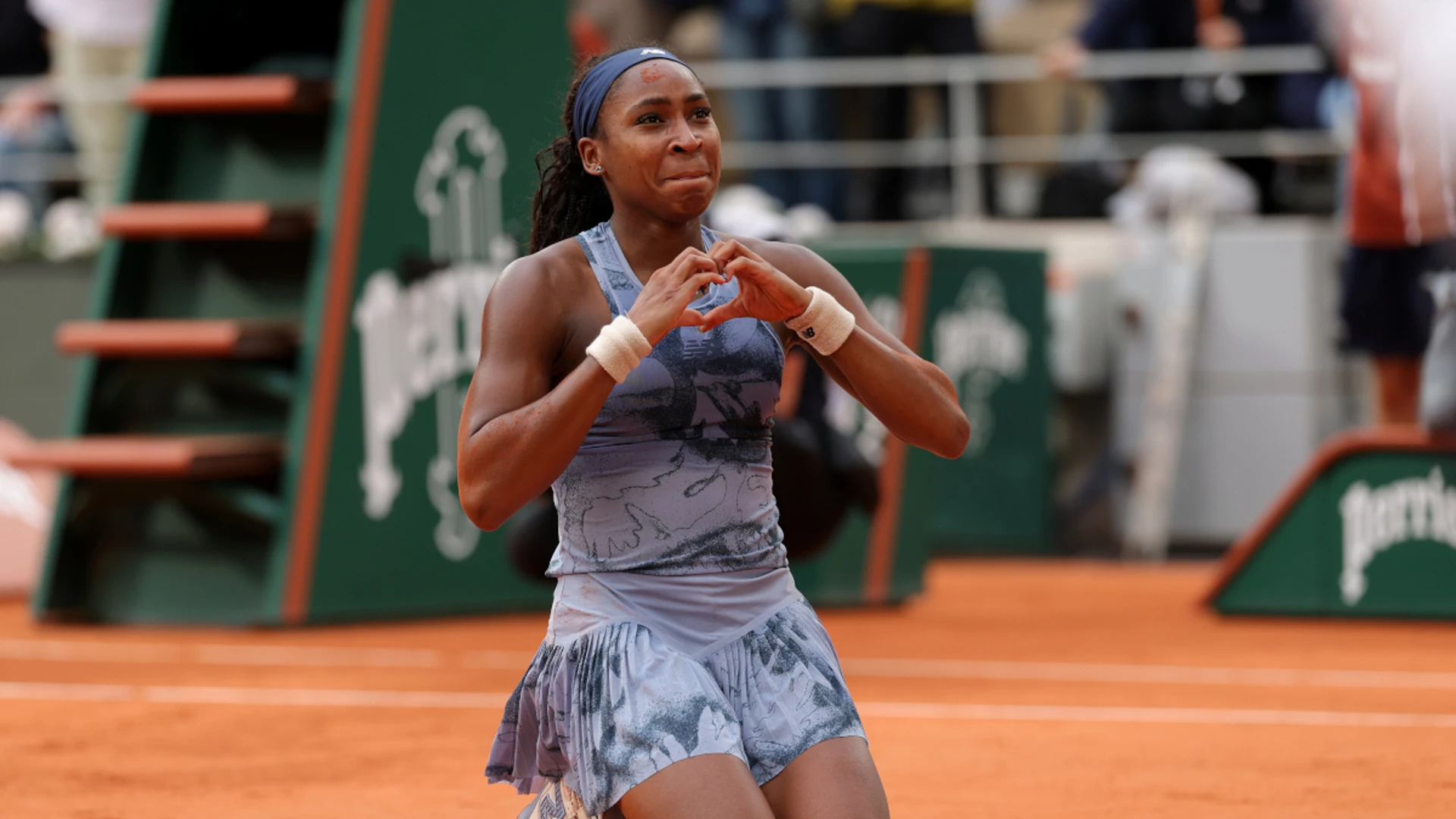 Gauff fights back to beat Sabalenka to French Open crown