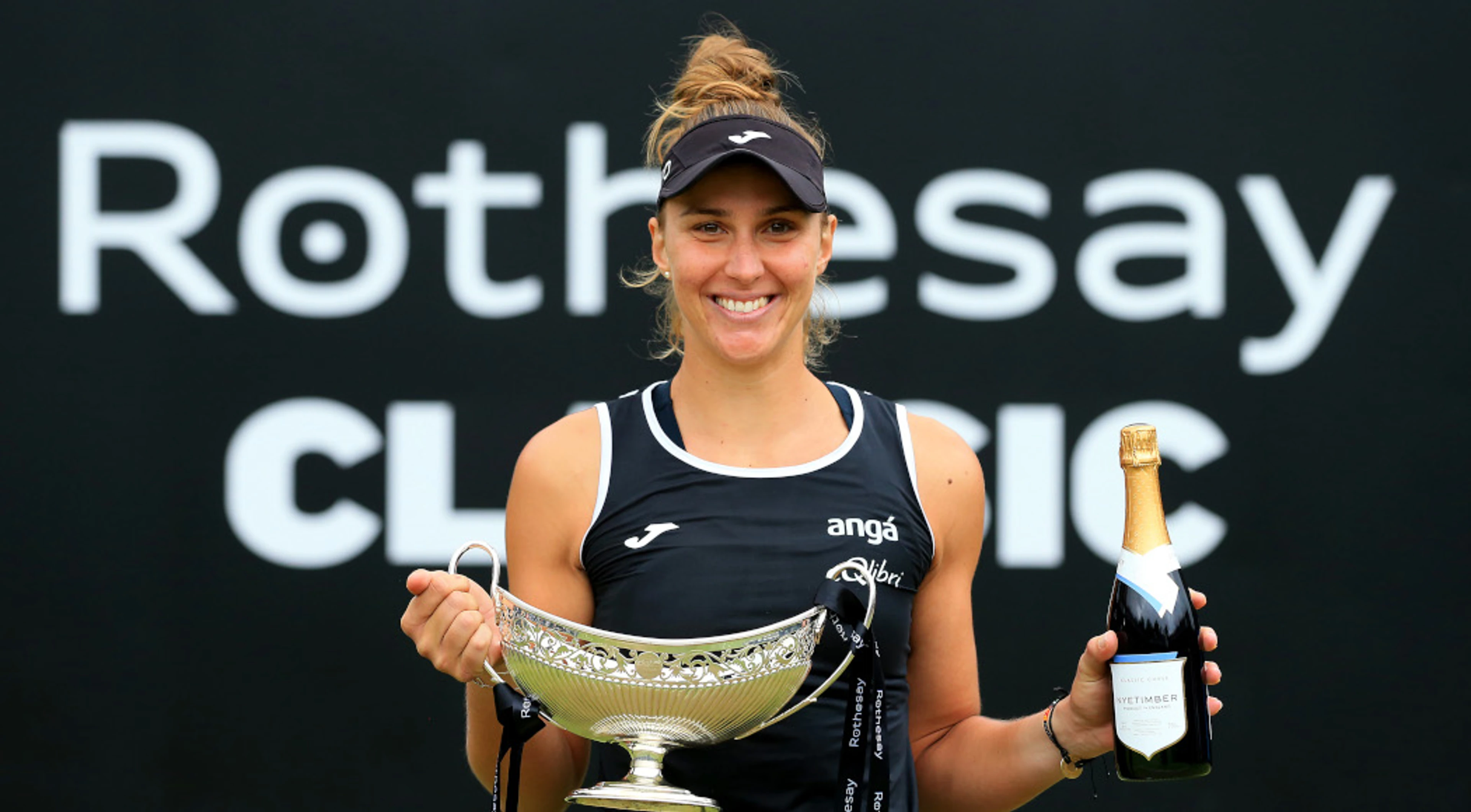 Haddad Maia wins Birmingham final after Zhang retires