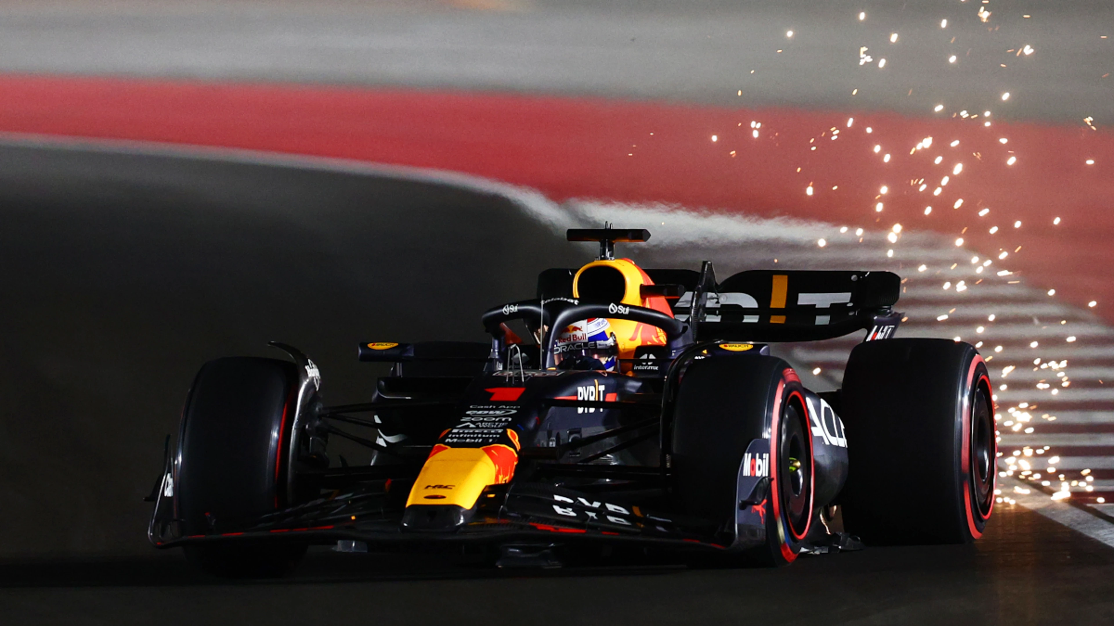 Verstappen takes pole for Qatar Grand Prix