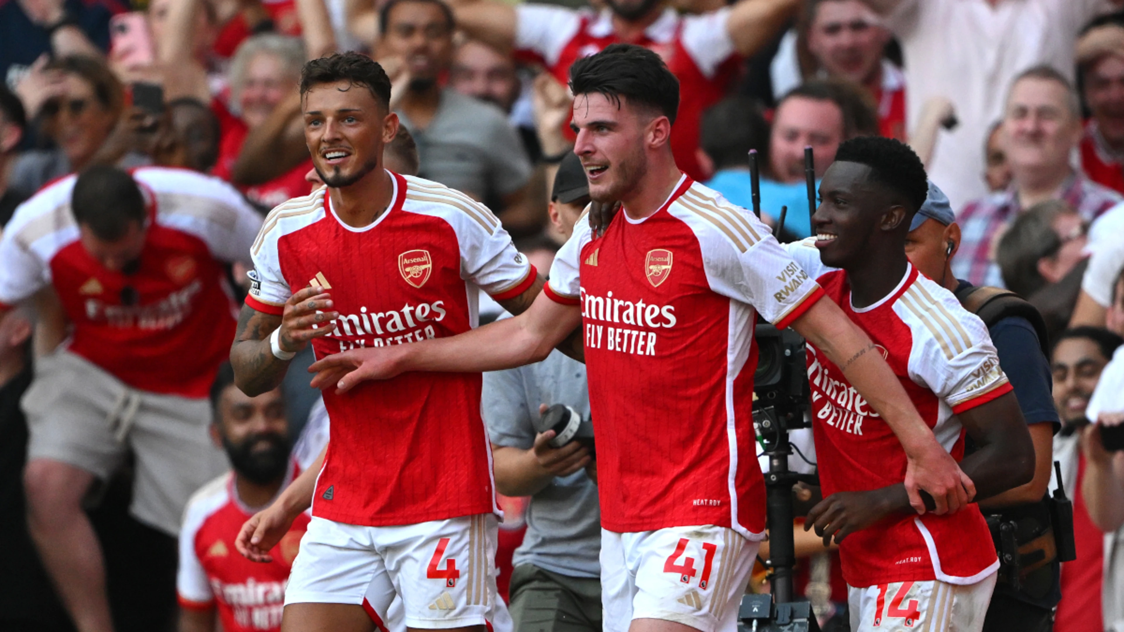 Rice scores as Arsenal hit back to beat Man Utd