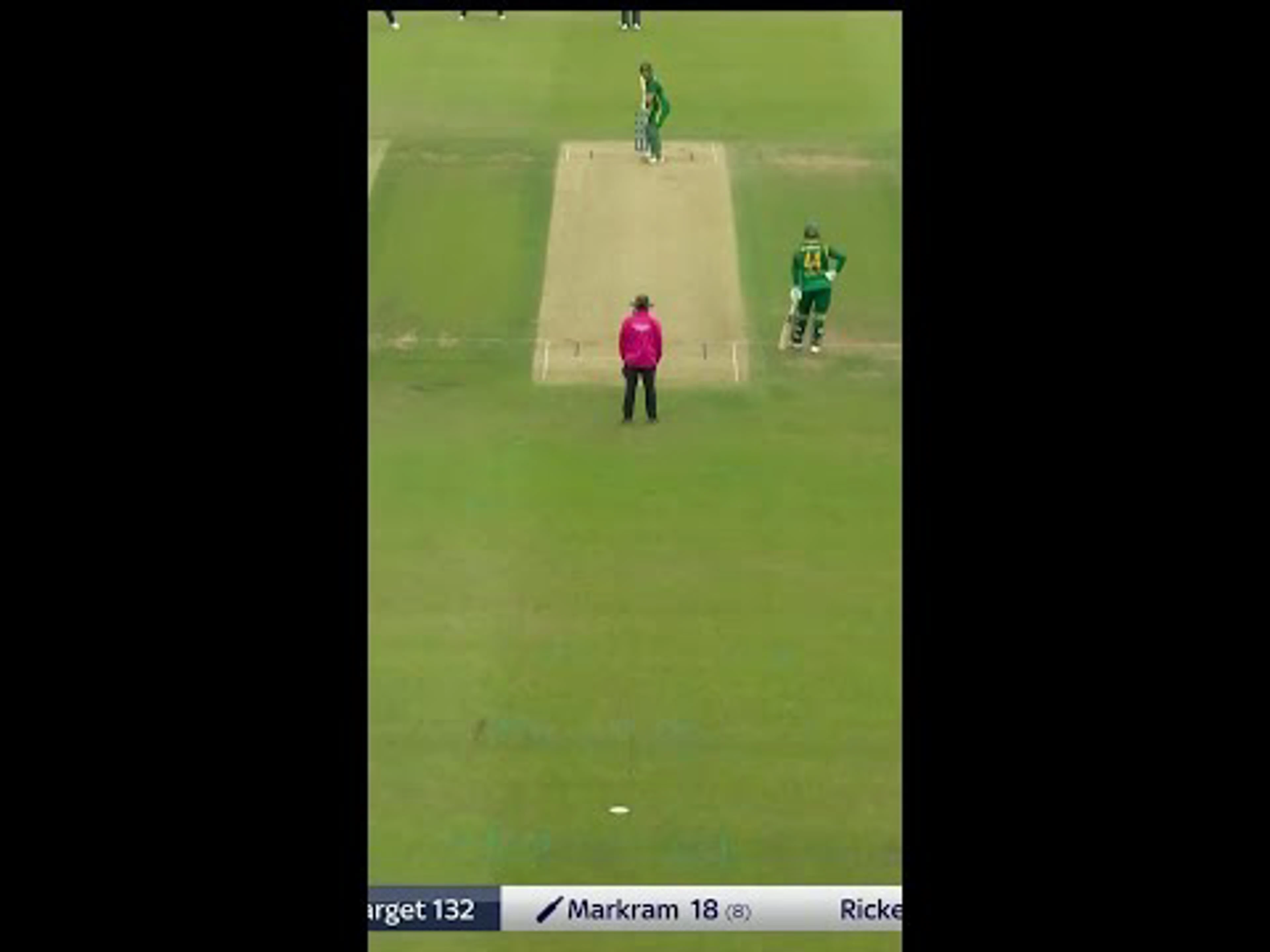 Markram turns the heat up - Baker burning!