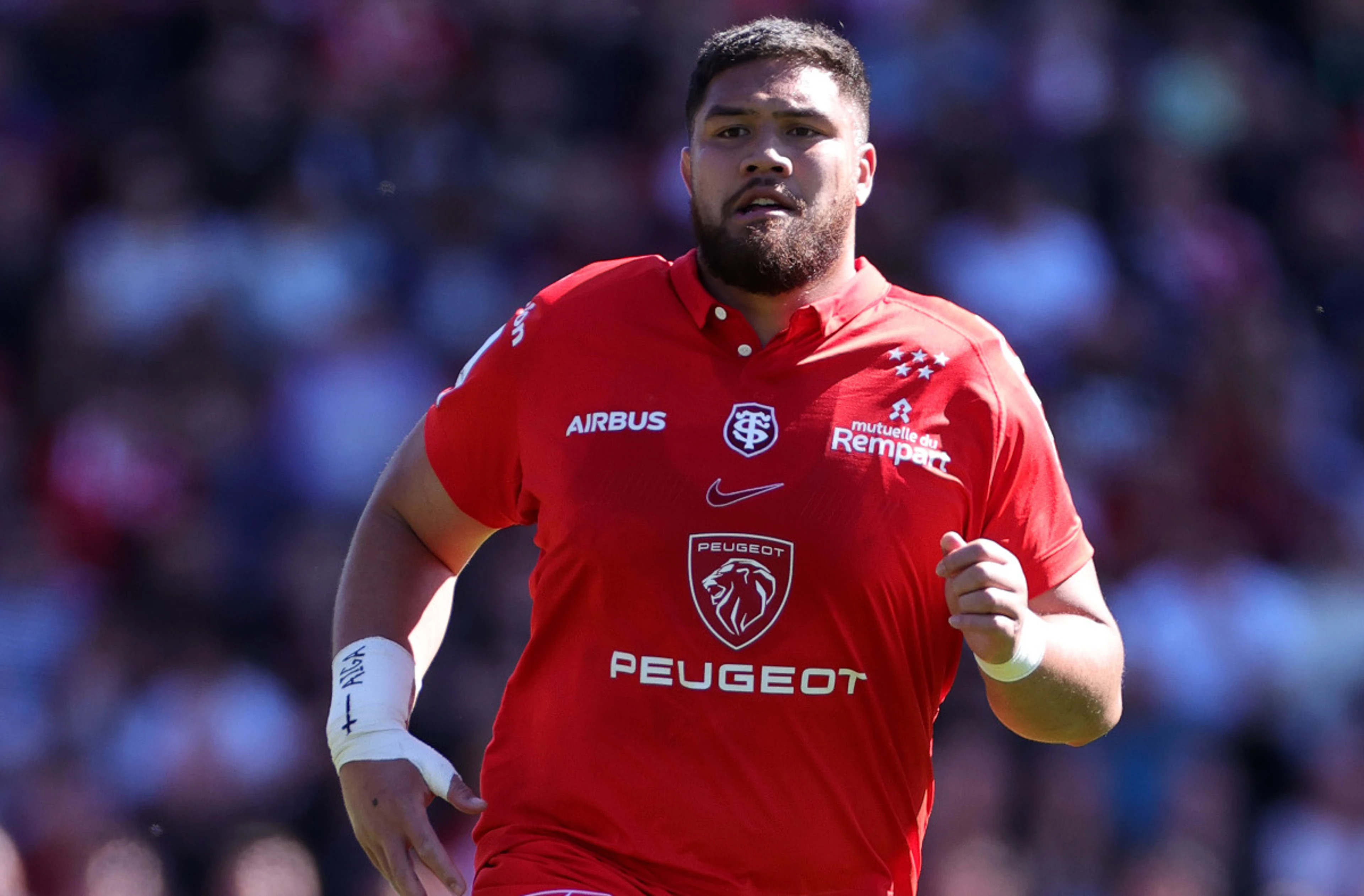 Edwards backs 'momentum-maker' Meafou on France debut against Wales