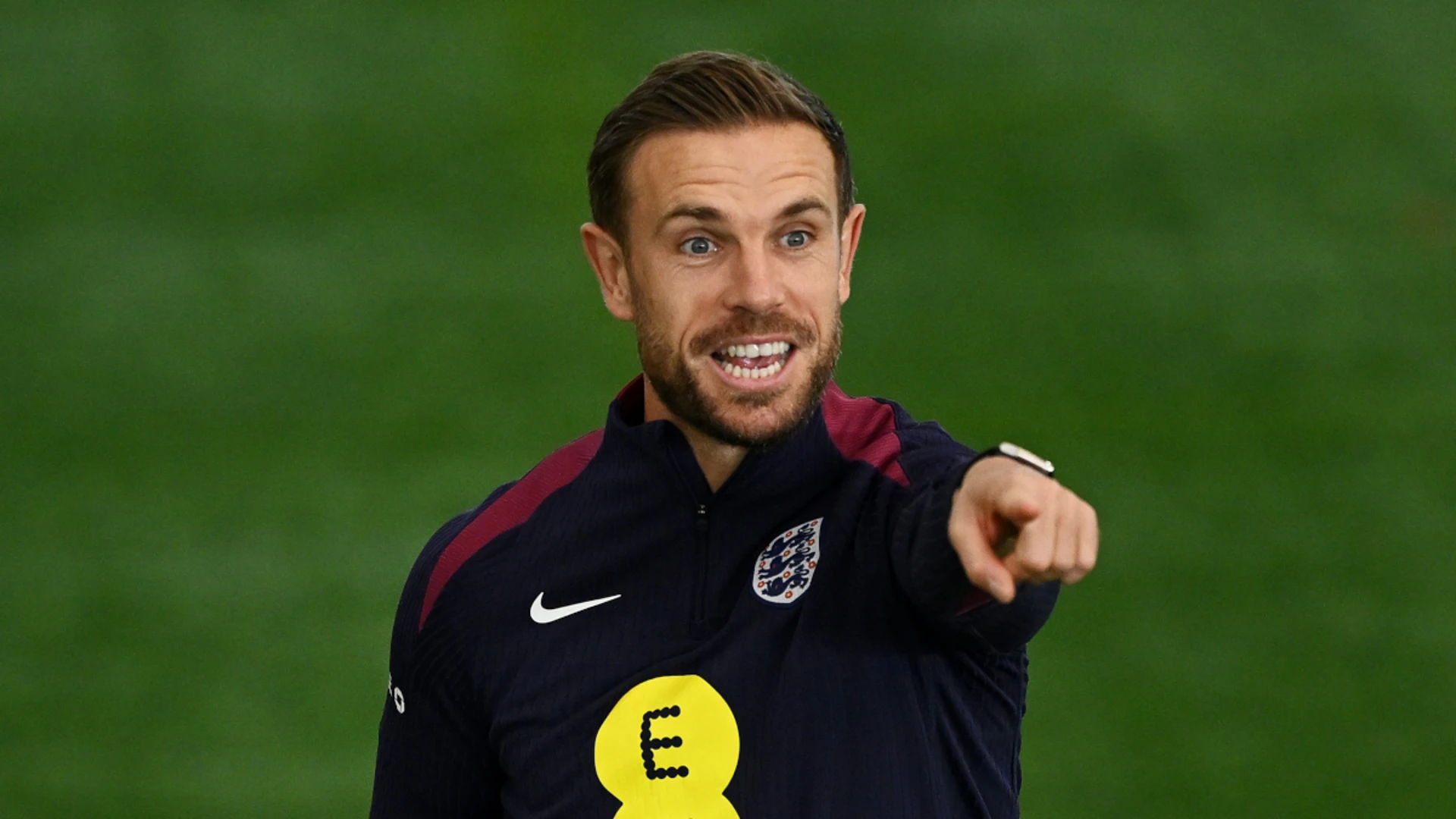 Veteran Henderson says he is not in England team to be a cheerleader