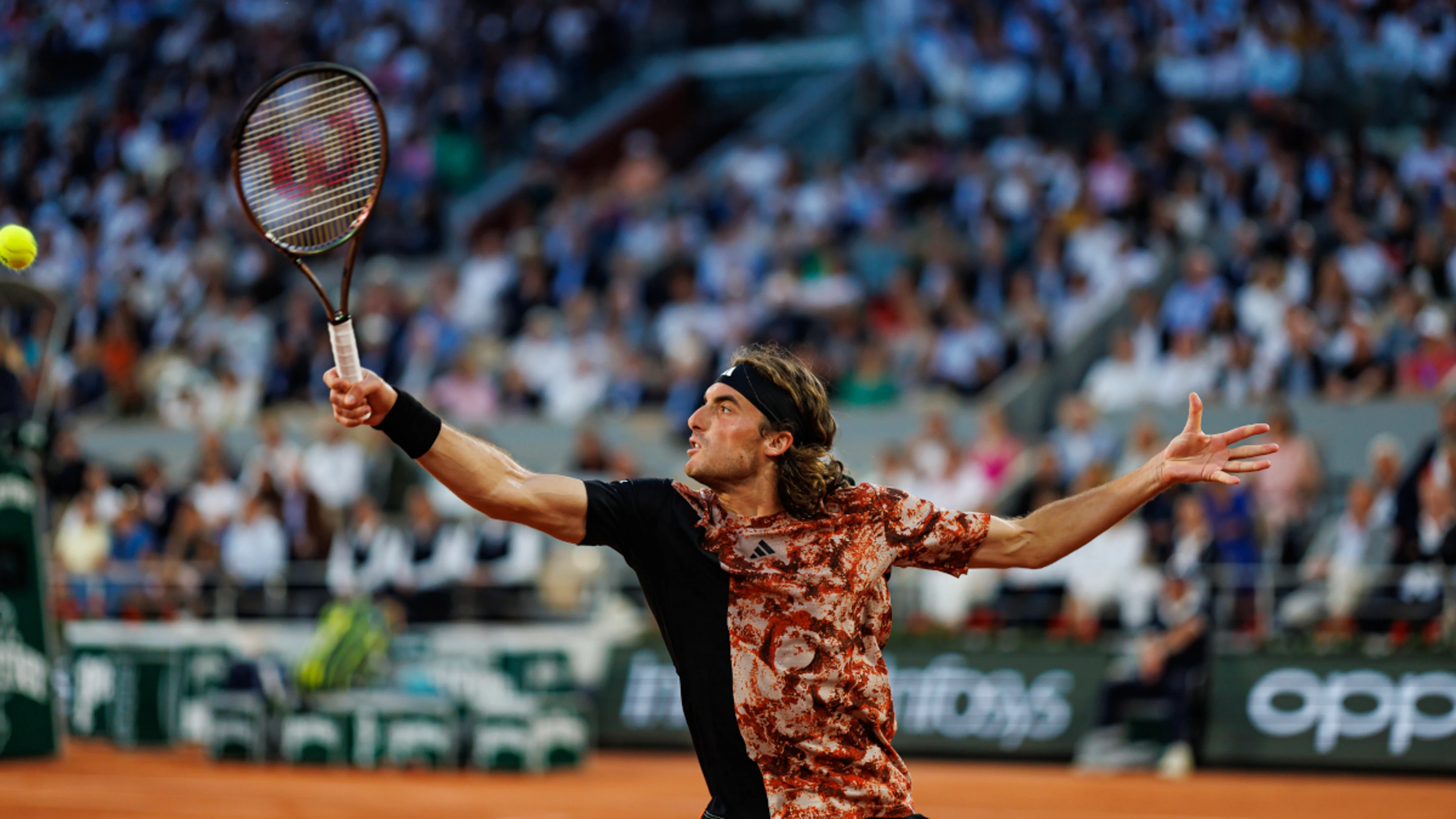 Tsitsipas blames nap, sleeping pills for Alcaraz mauling