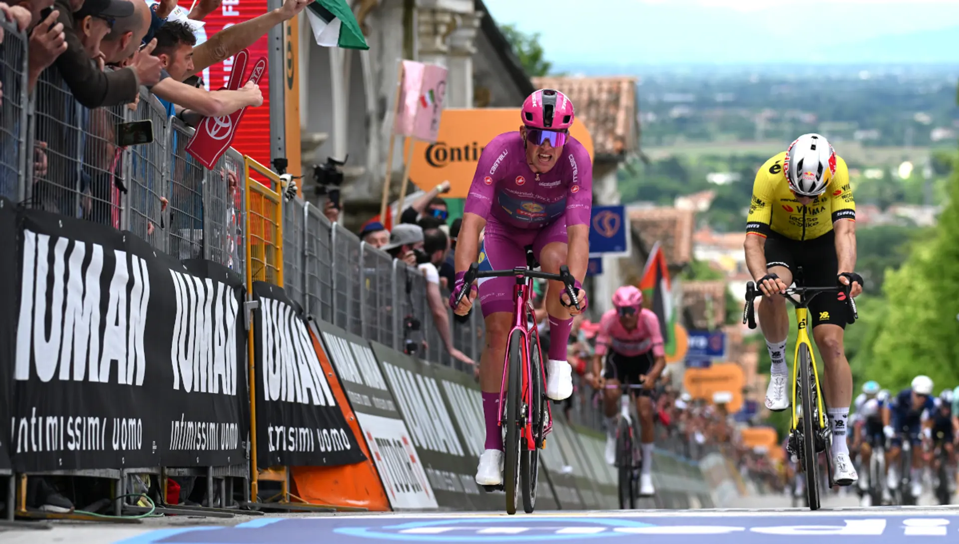 Pedersen wins Giro stage 13 as Del Toro extends lead