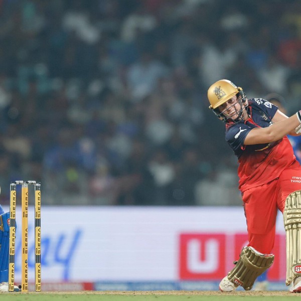 ALL-ROUND CLASS: De Klerk powers RCB to stunning win in WPL opener 