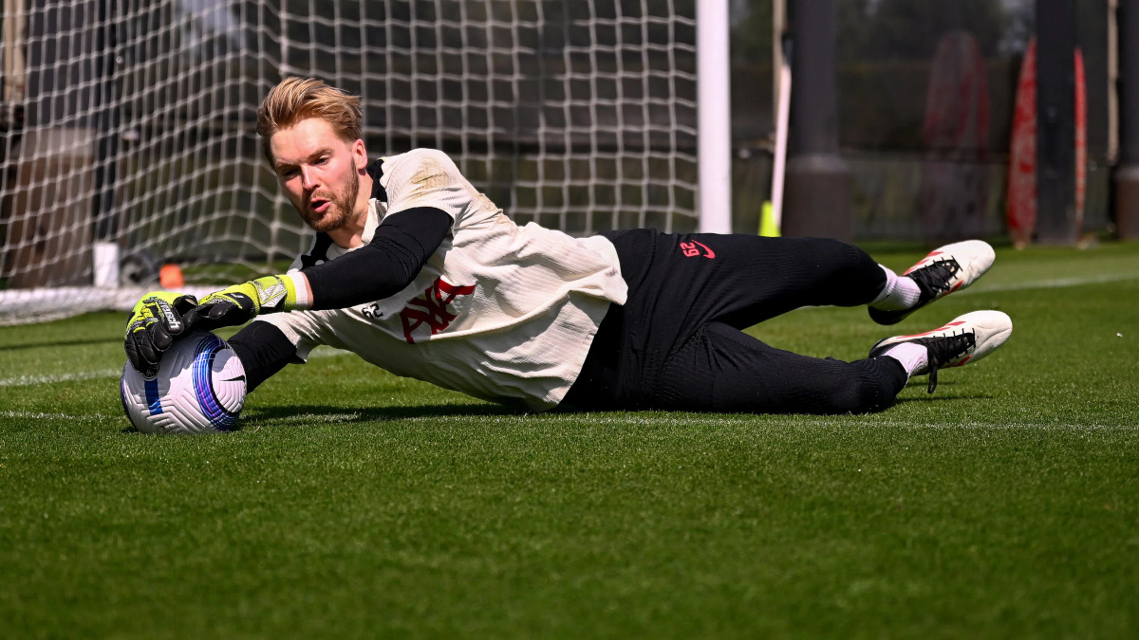 Liverpool keeper Kelleher set to join Brentford: reports