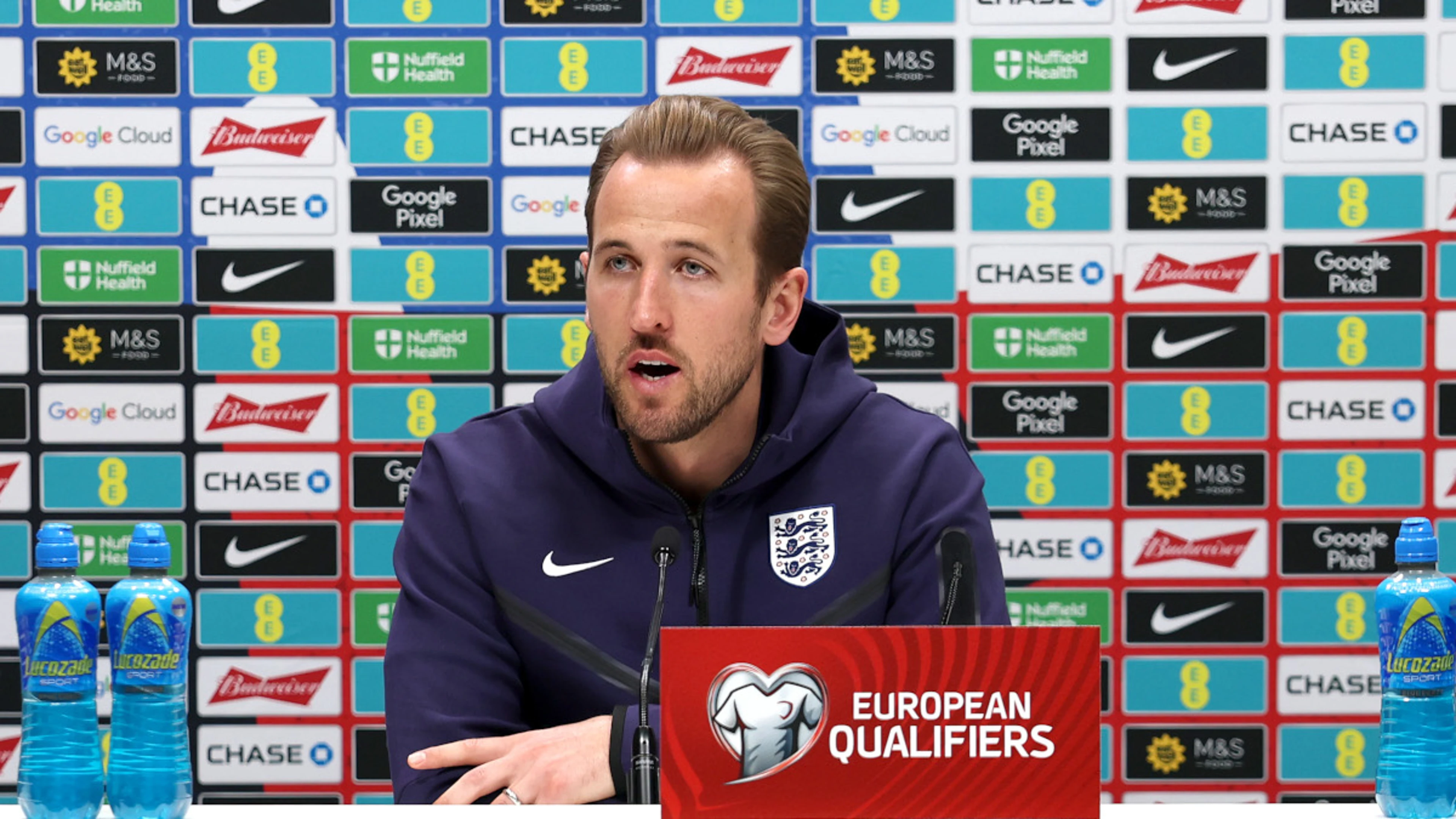 England captain Kane says fans are 'bored' by his goal record