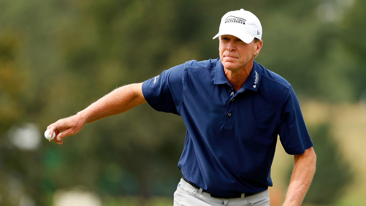 Stricker, Choi tied for lead at Sanford International
