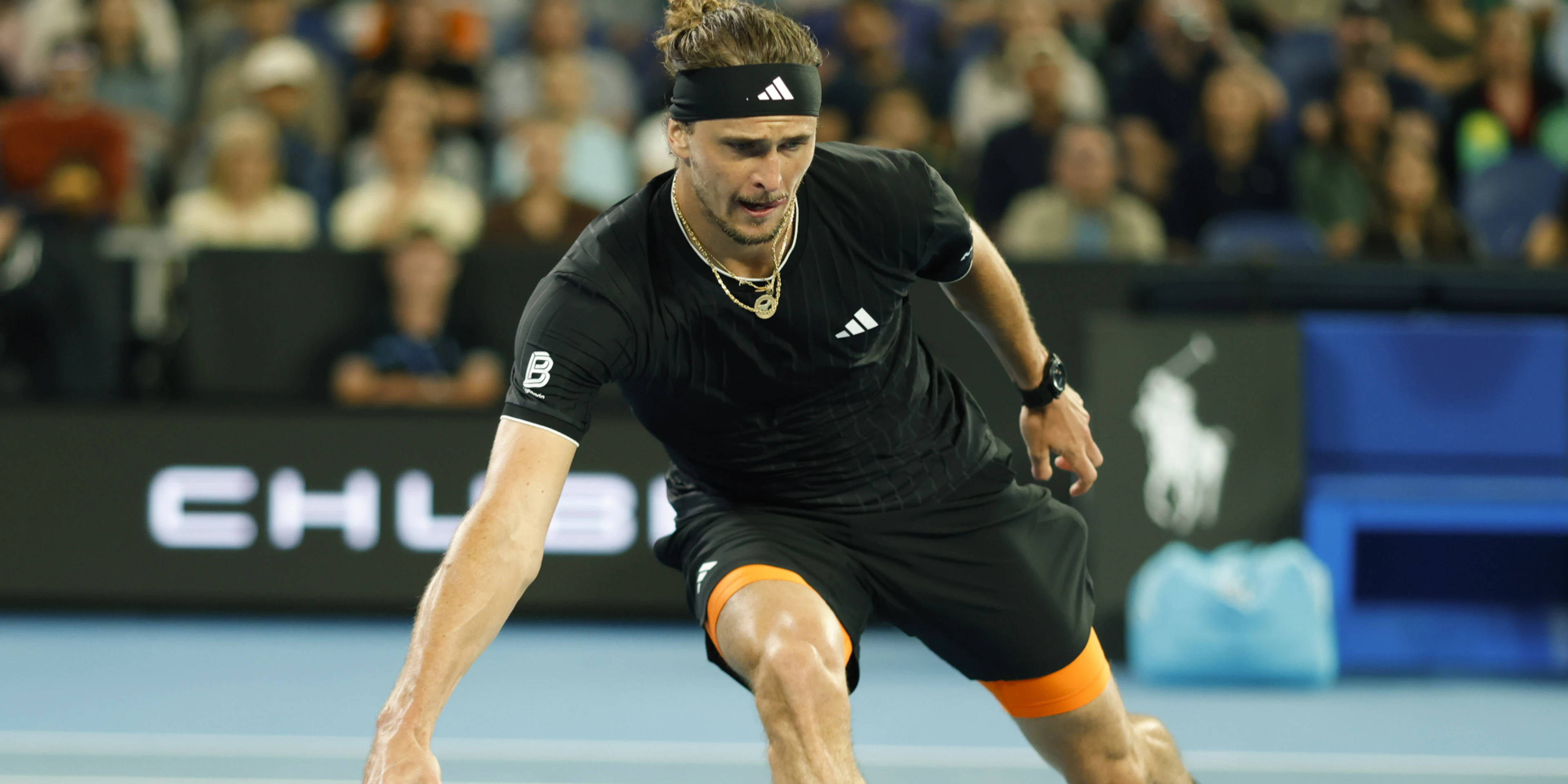 Zverev overcomes Muller to make third round in Melbourne