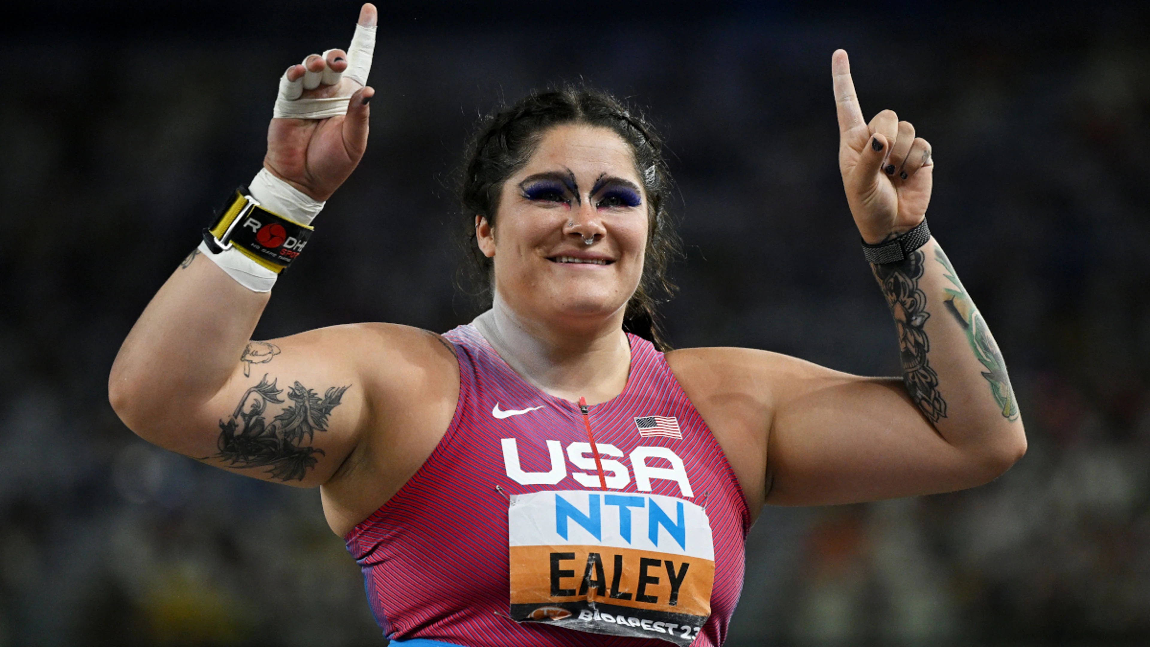 Ealey successfully defends shot-put crown