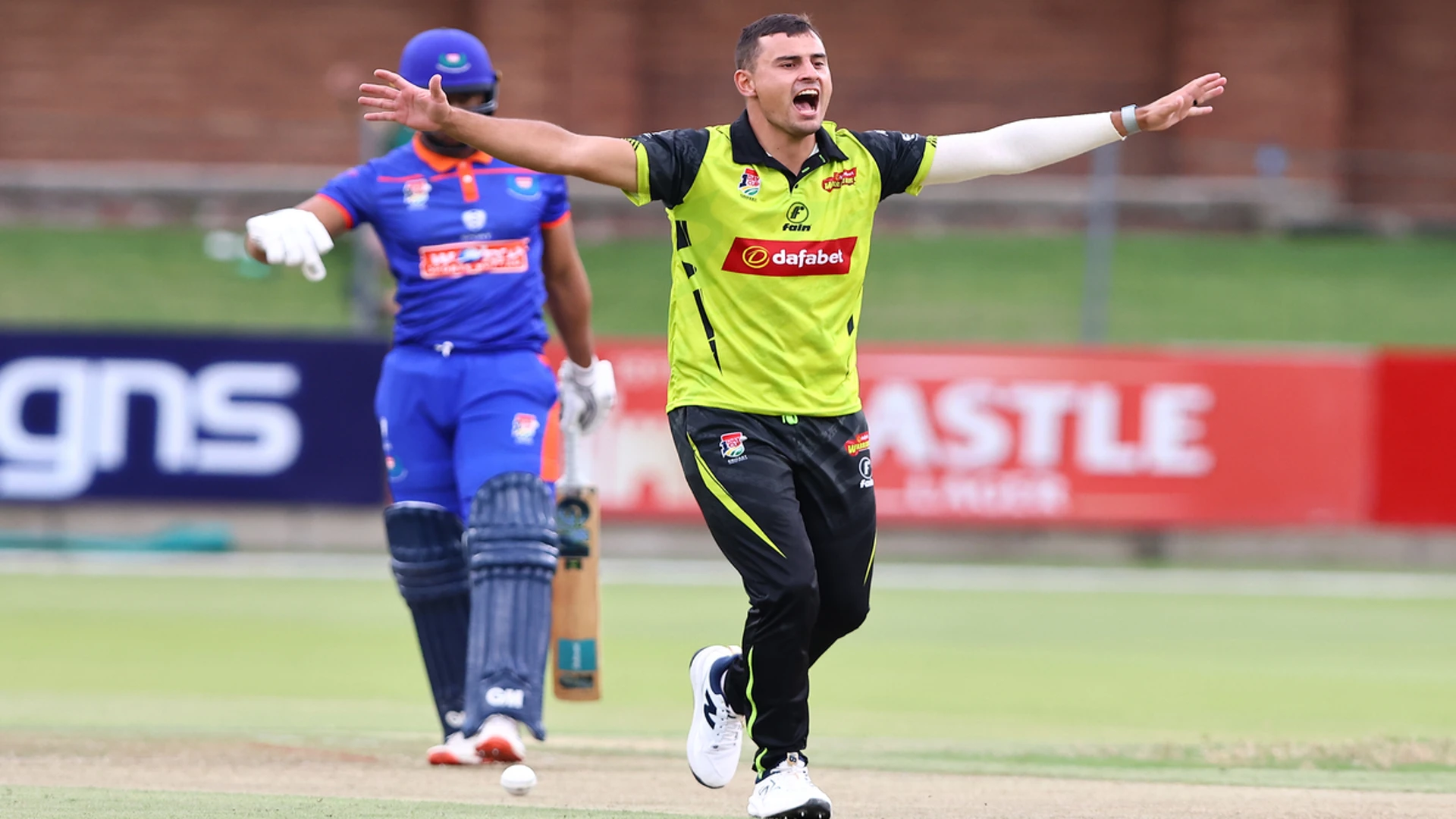 Swanepoel sensational as Warriors march to victory