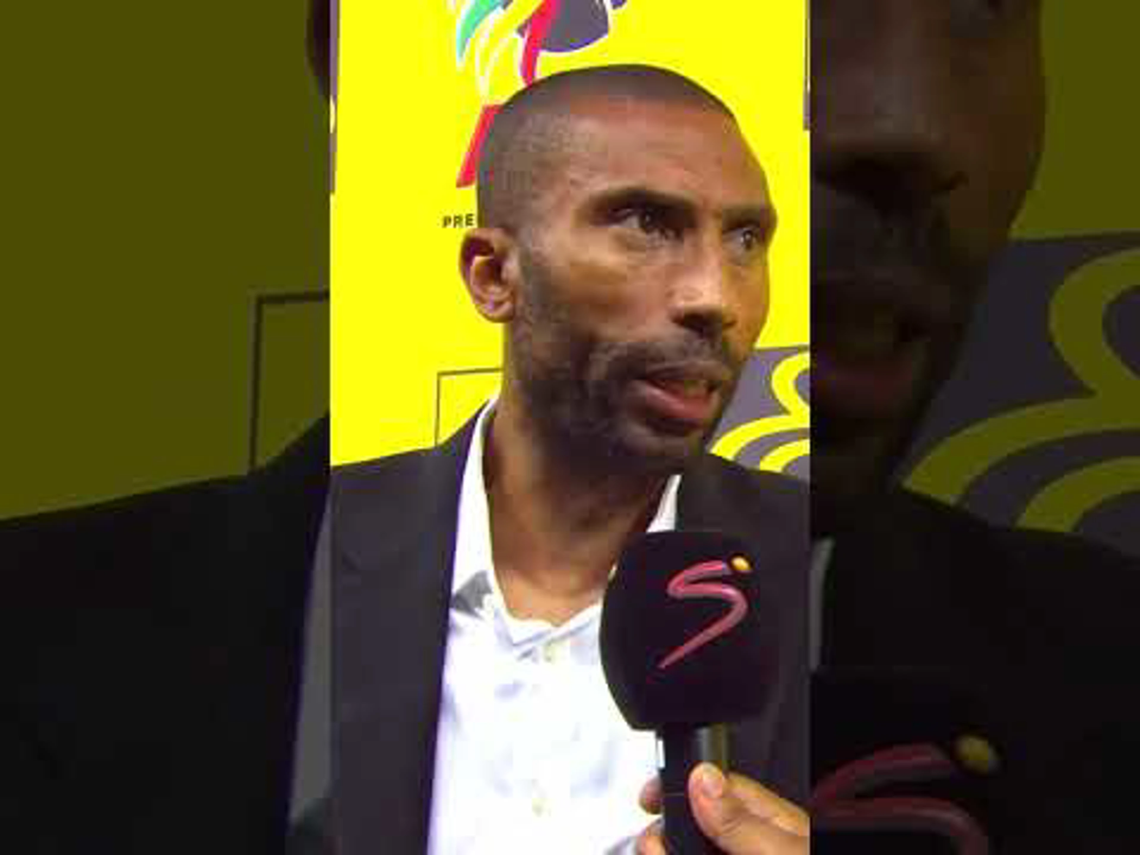 Ouaddou gives Barker his flowers!