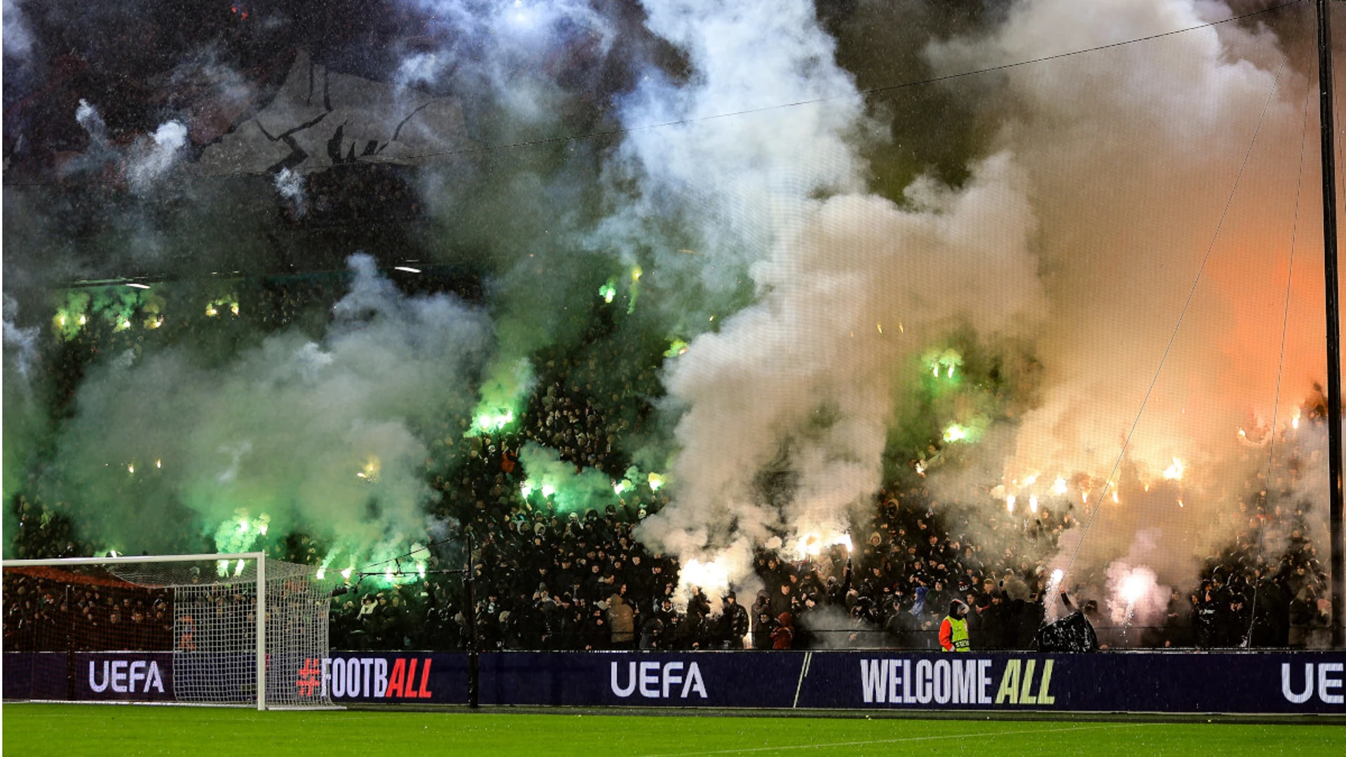 Feyenoord fans banned from travelling to Lille due to risk of violence