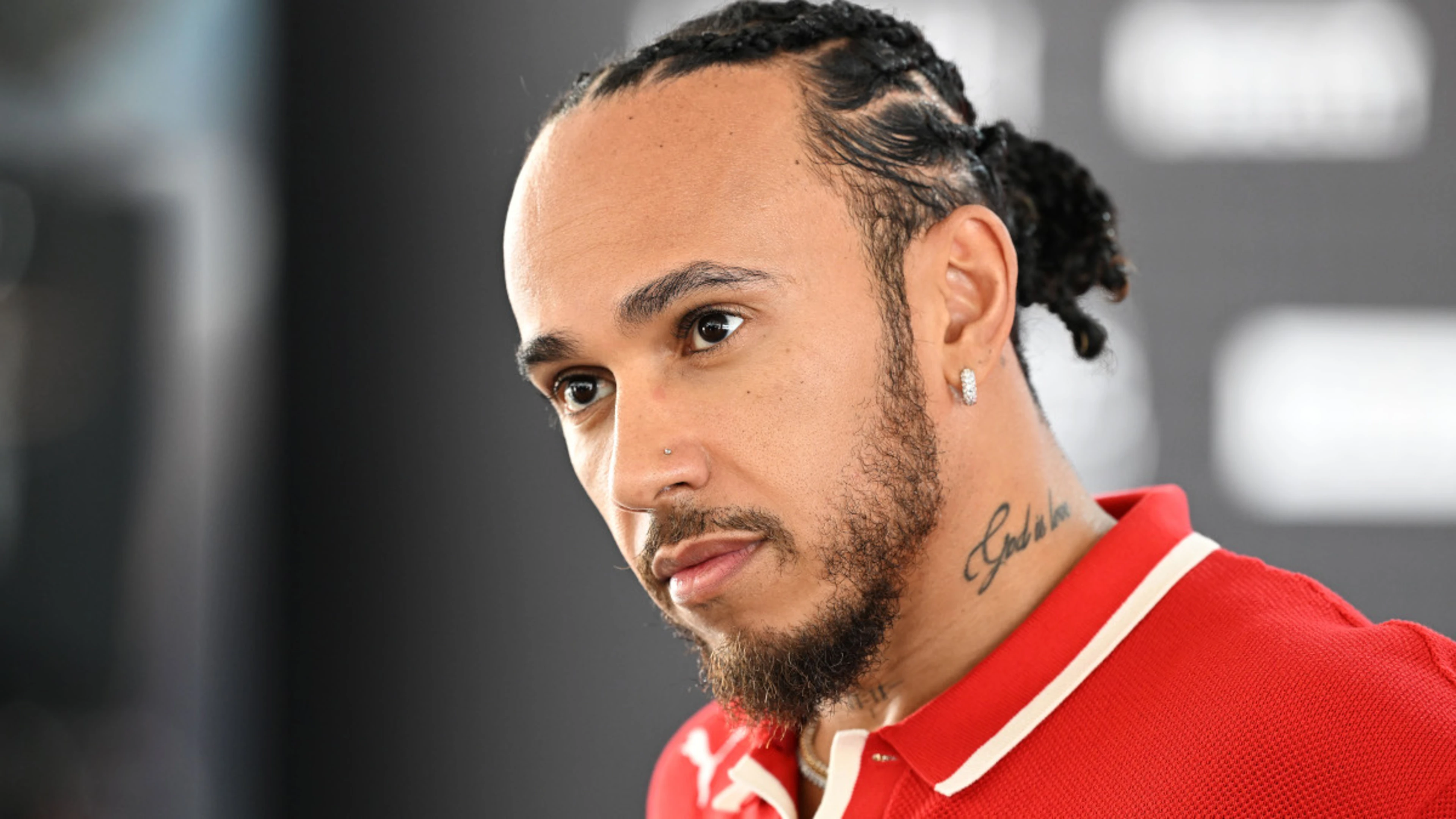 Hamilton says he has no issues with Ferrari race engineer