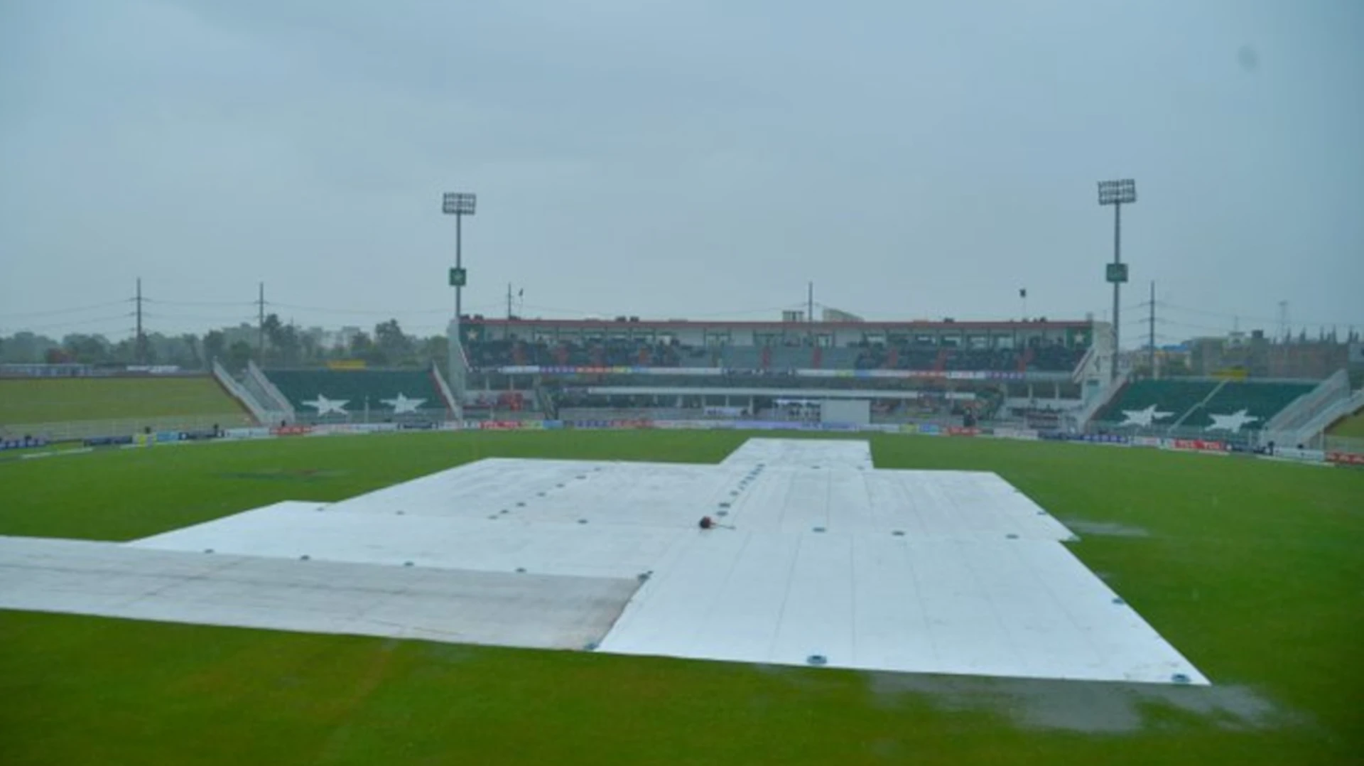 Heavy rain delays toss in second Pakistan-Bangladesh Test