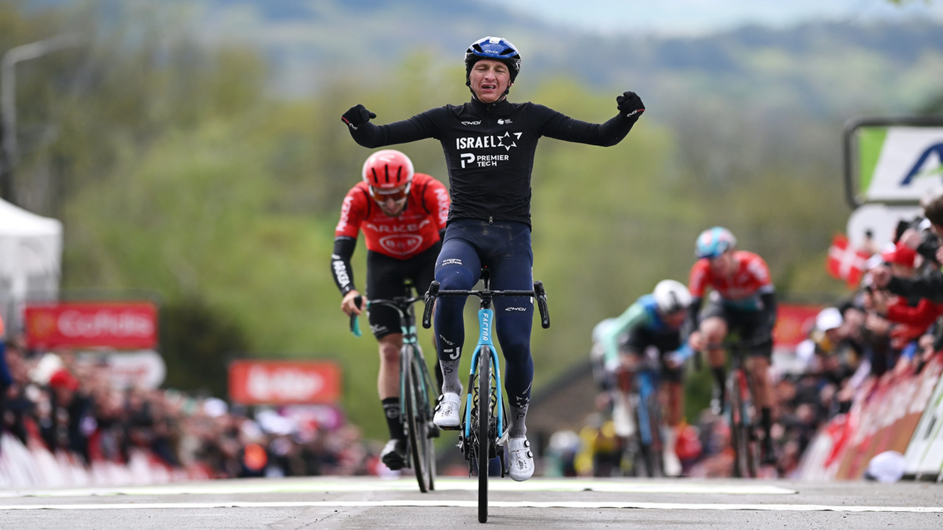 Welshman Williams springs surprise at Fleche Wallonne