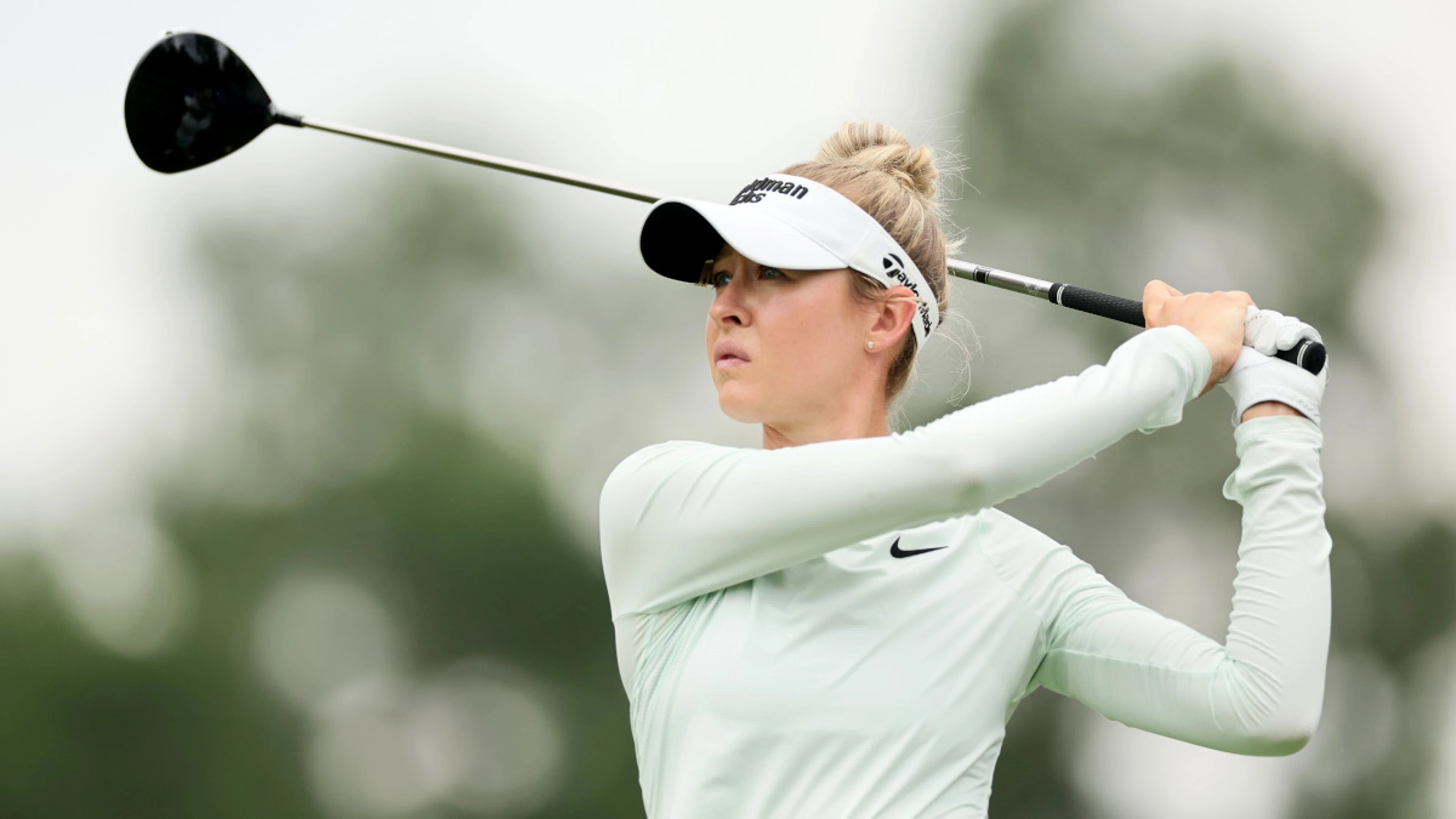 Transport woes leave Solheim Cup fans absent at the start