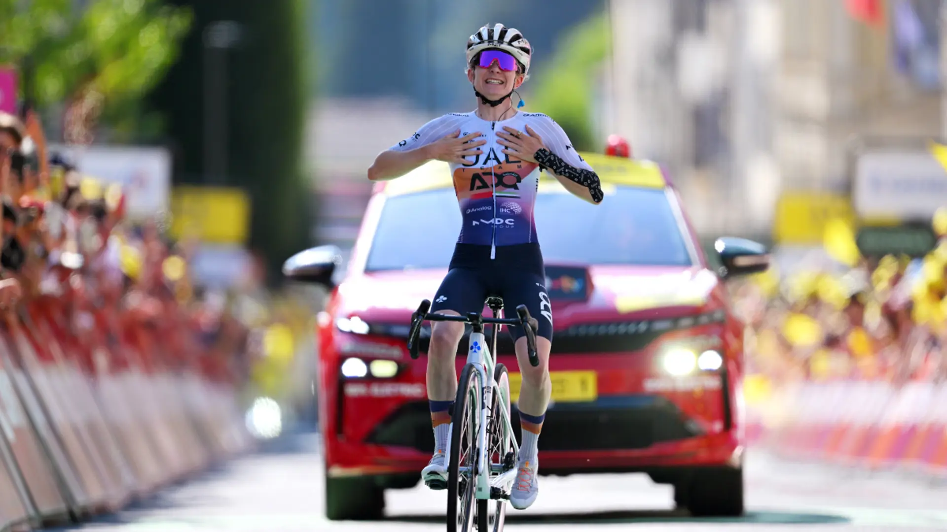 Local hero Squiban aces mountain test to win Tour de France Femmes stage six