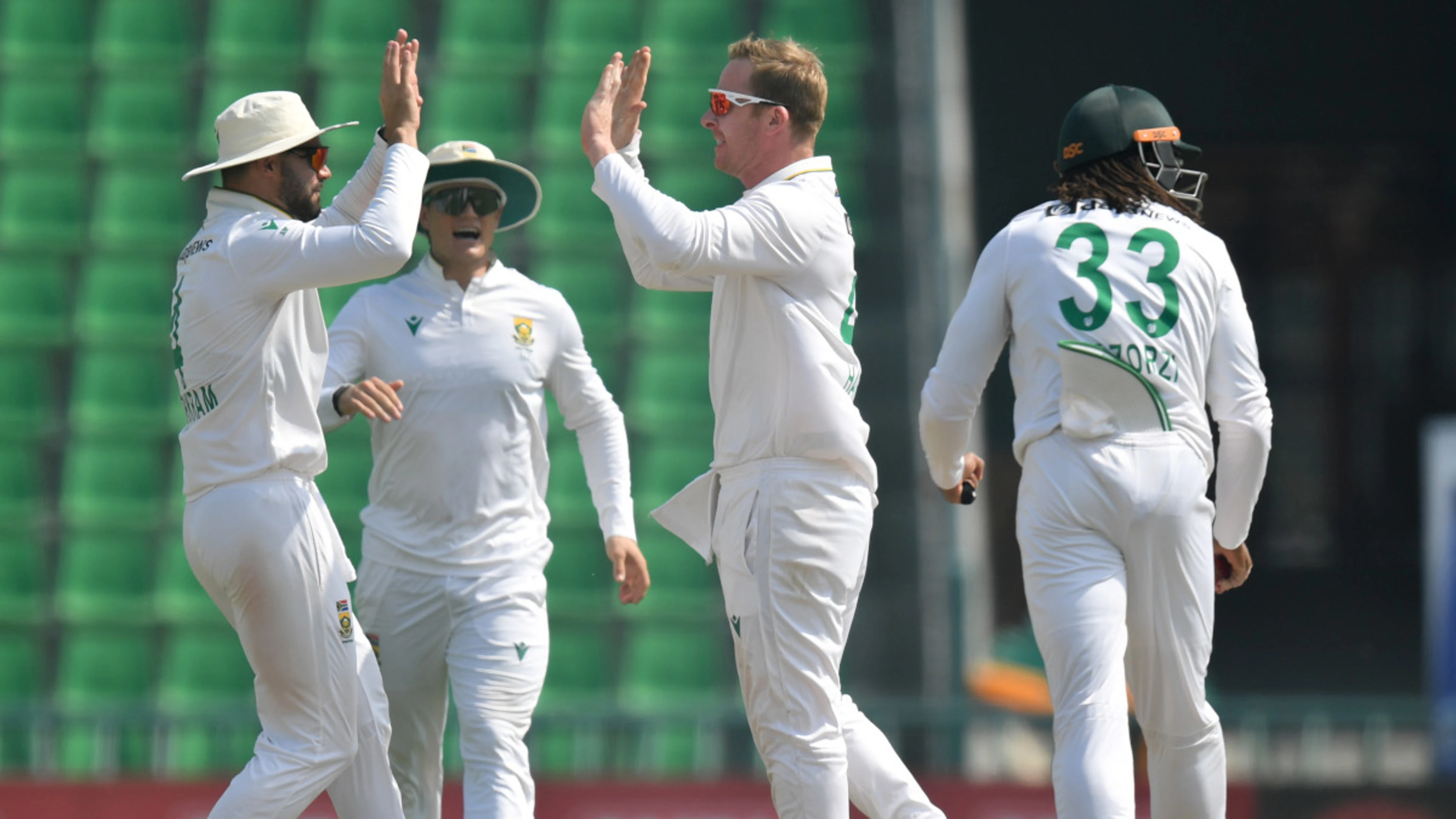 Simon Harmer 4 wickets | Pakistan v South Africa | 1st Test Day 3