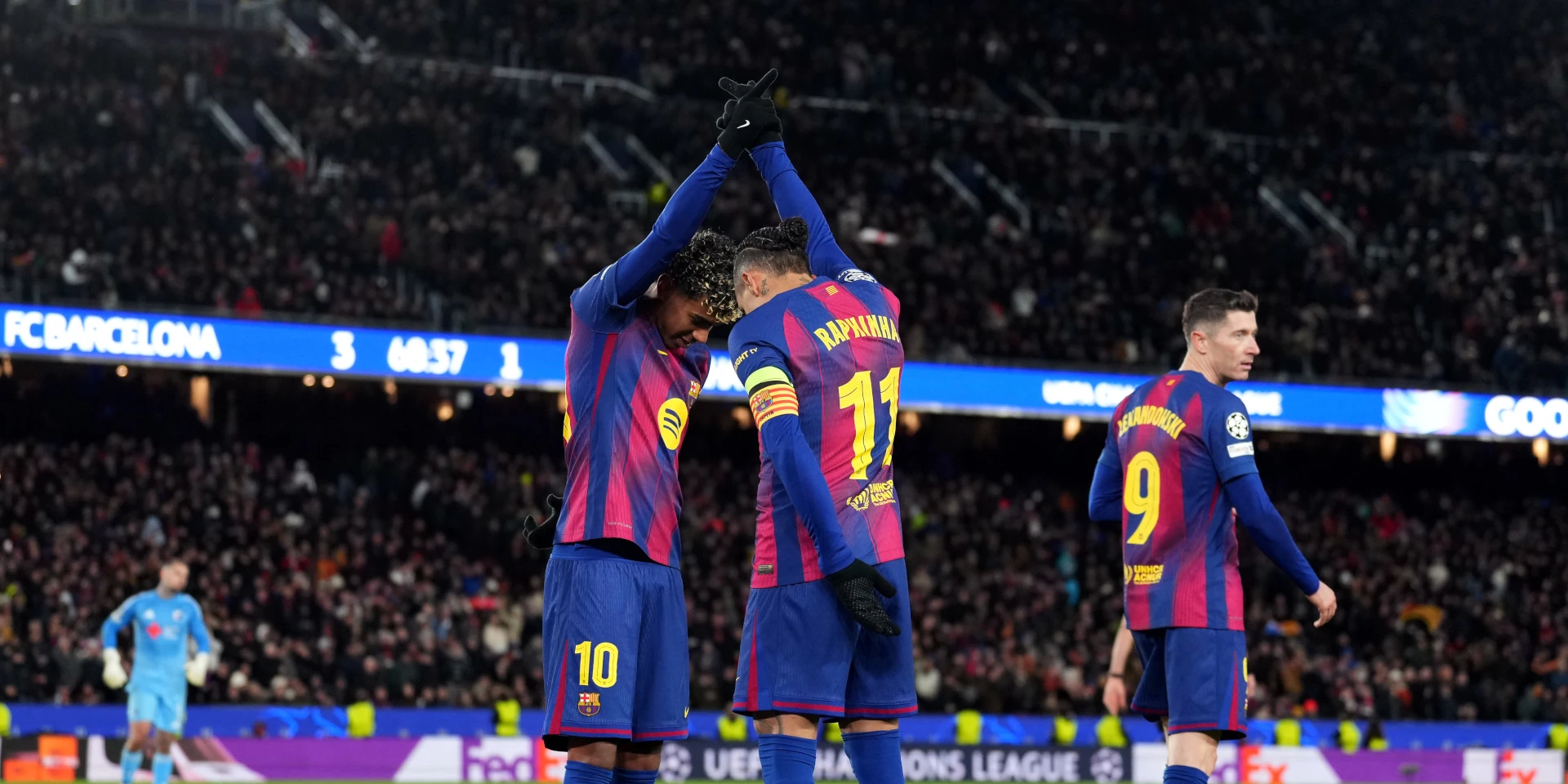 Barca rout Copenhagen to reach Champions League last 16