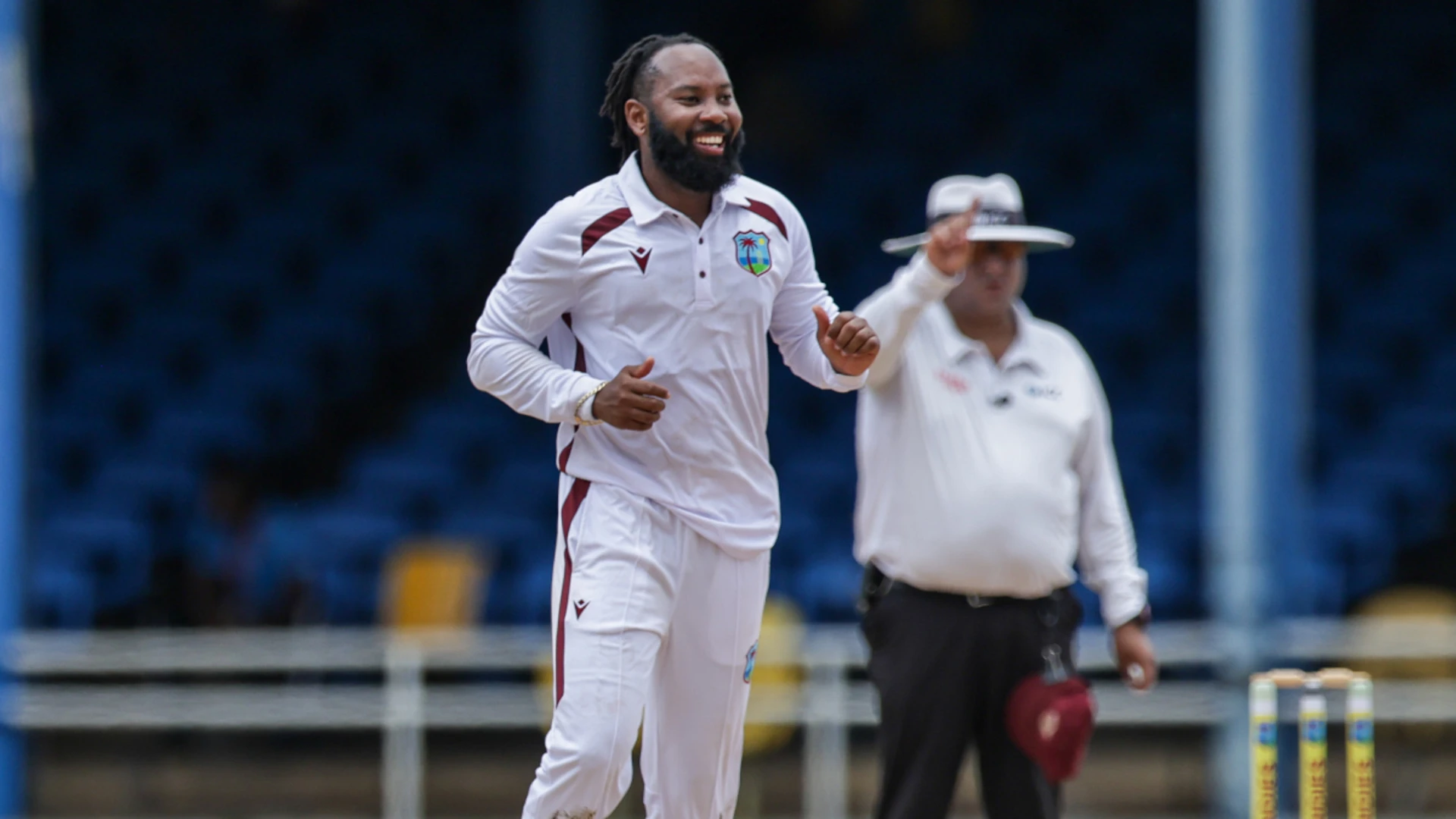 Sinclair, Warrican spin Pakistan to 230 all out in first test