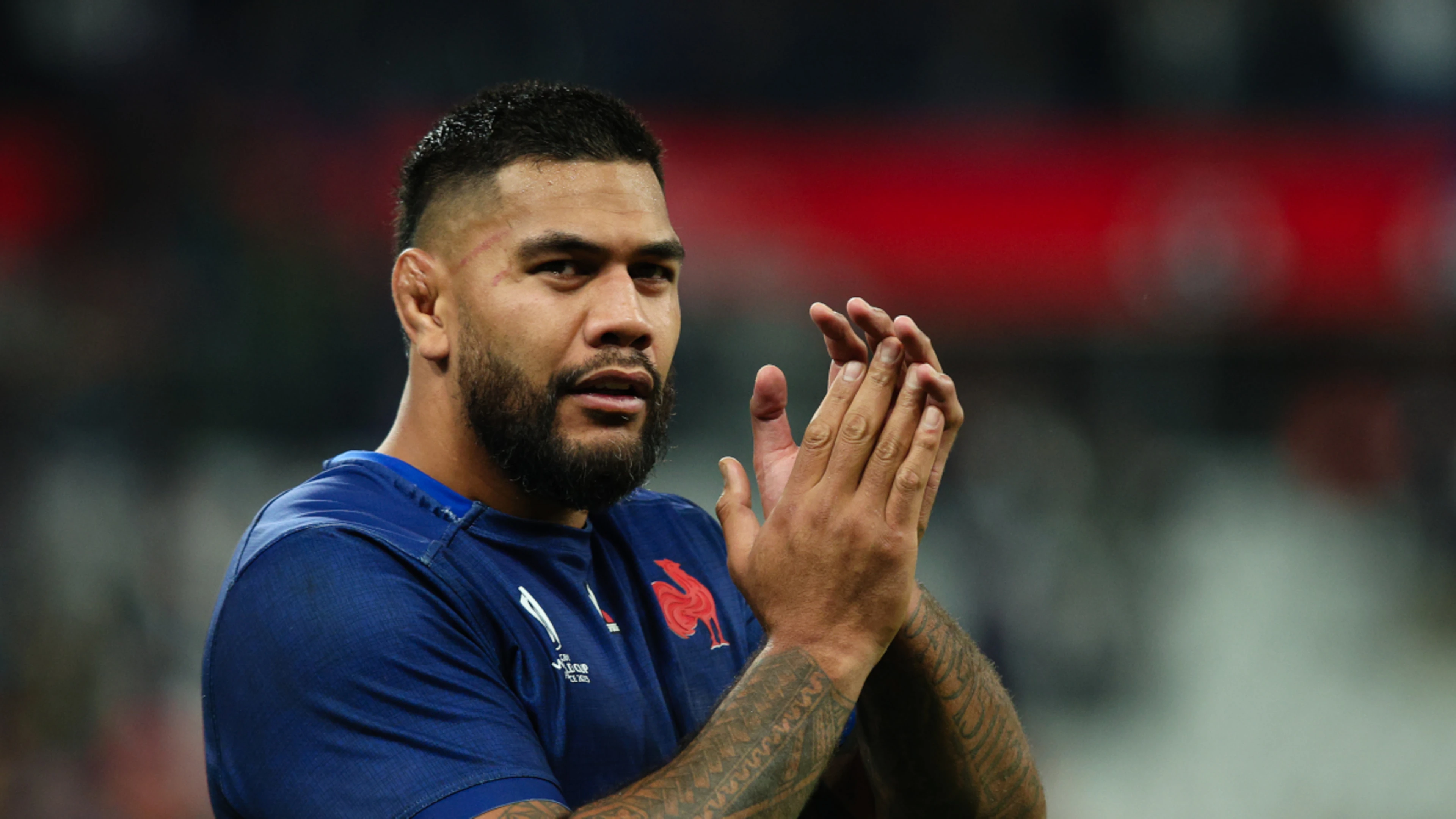 France lock Taofifenua reverses international retirement